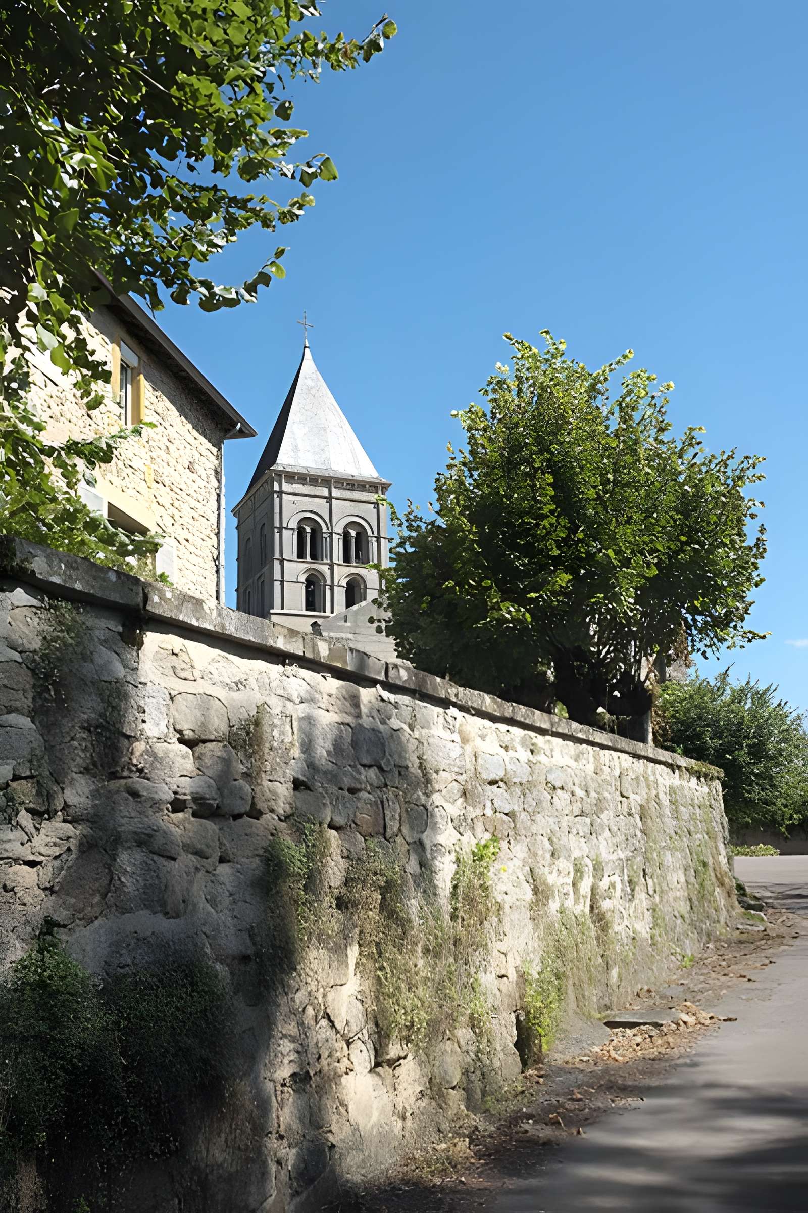 Église Saint-Pierre-aux-Liens de Varenne-l'Arconce