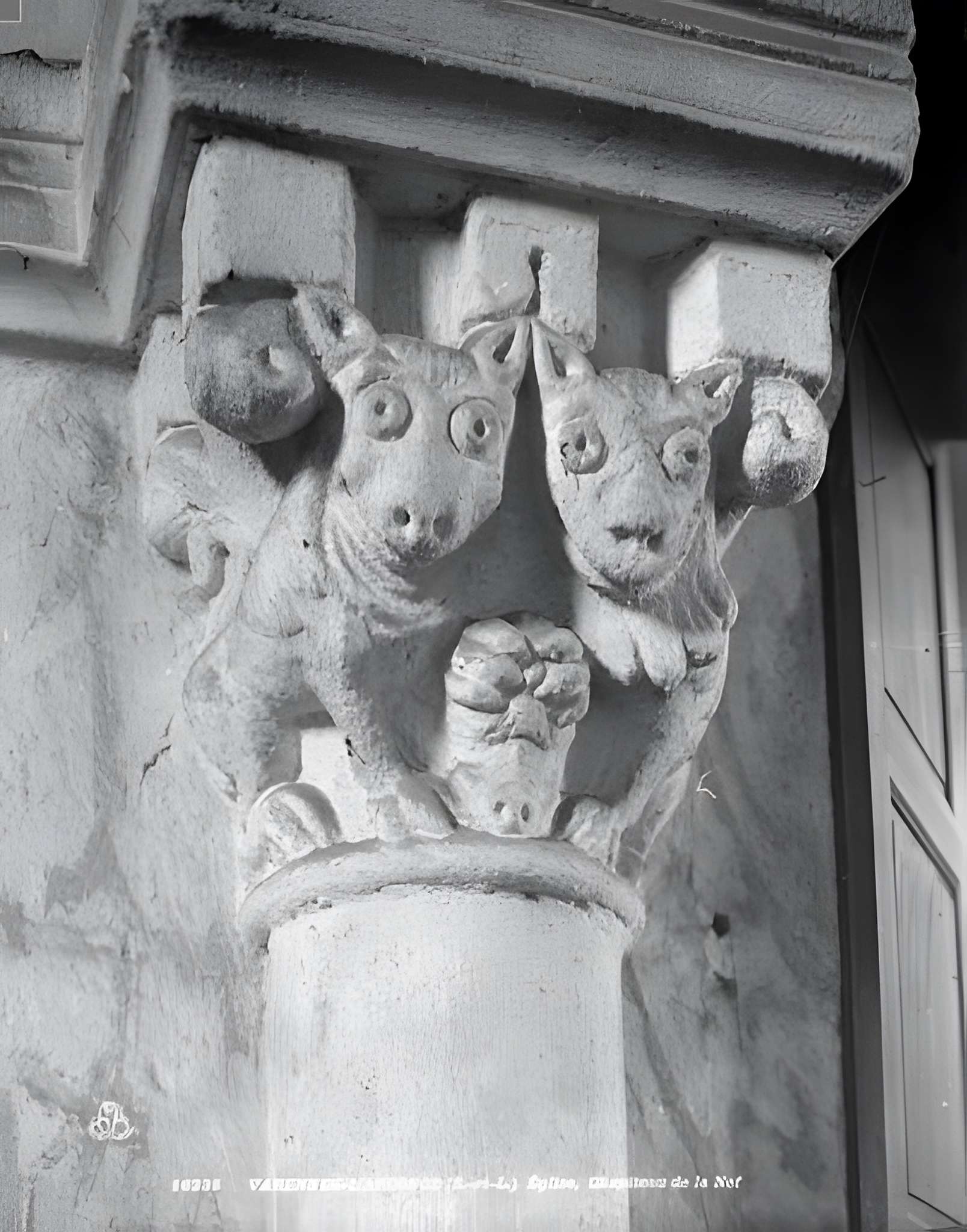 Église Saint-Pierre-aux-Liens de Varenne-l'Arconce
