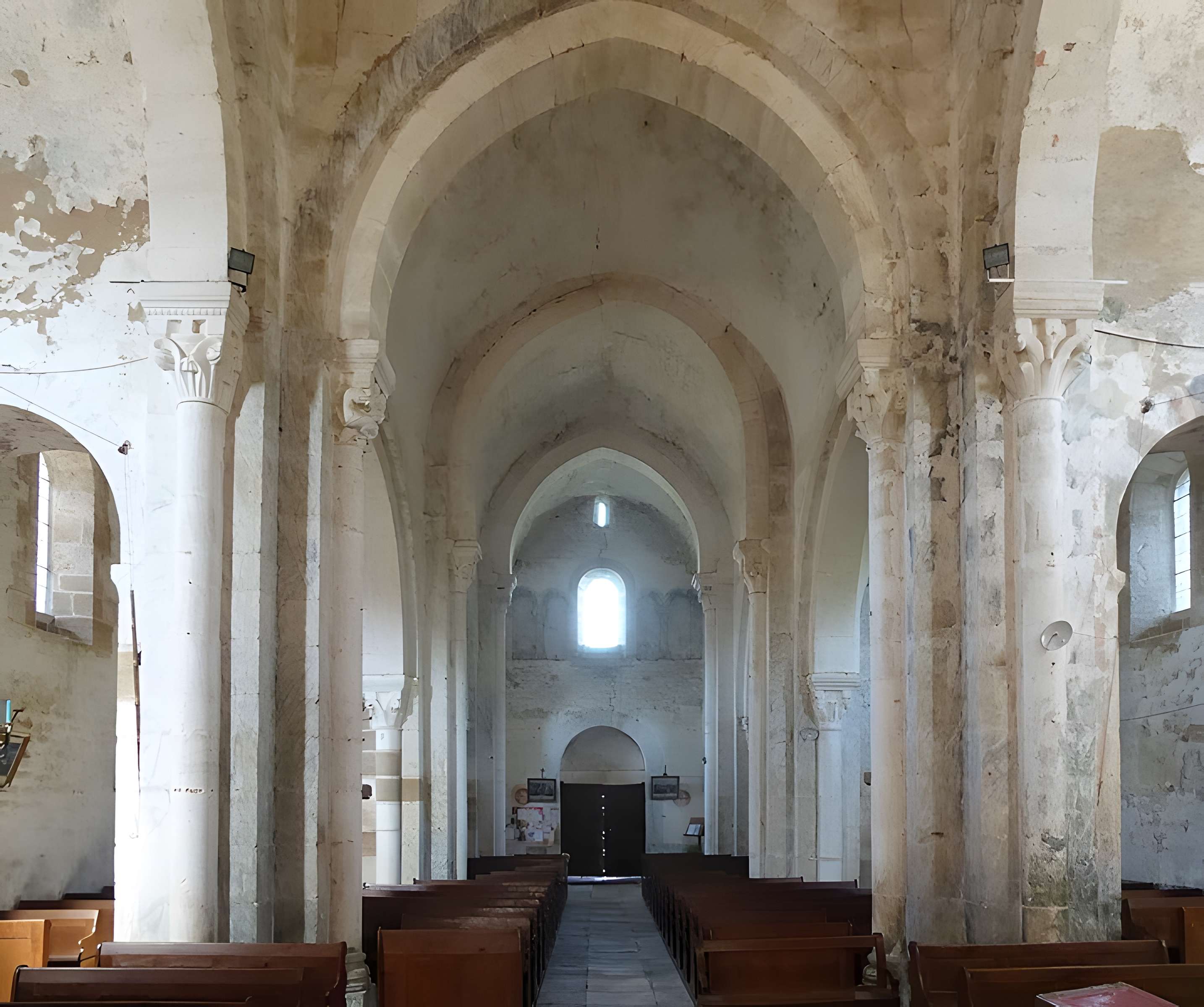 Église Saint-Pierre-aux-Liens de Varenne-l'Arconce