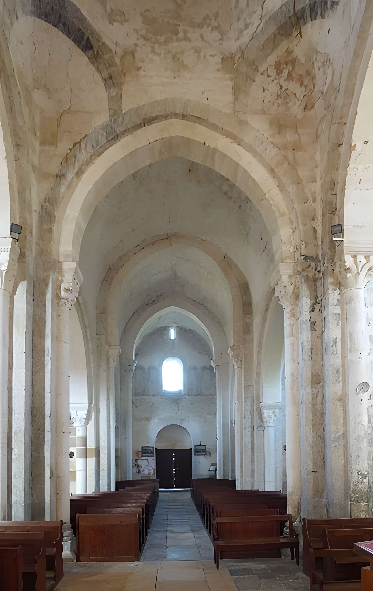 Église Saint-Pierre-aux-Liens de Varenne-l'Arconce
