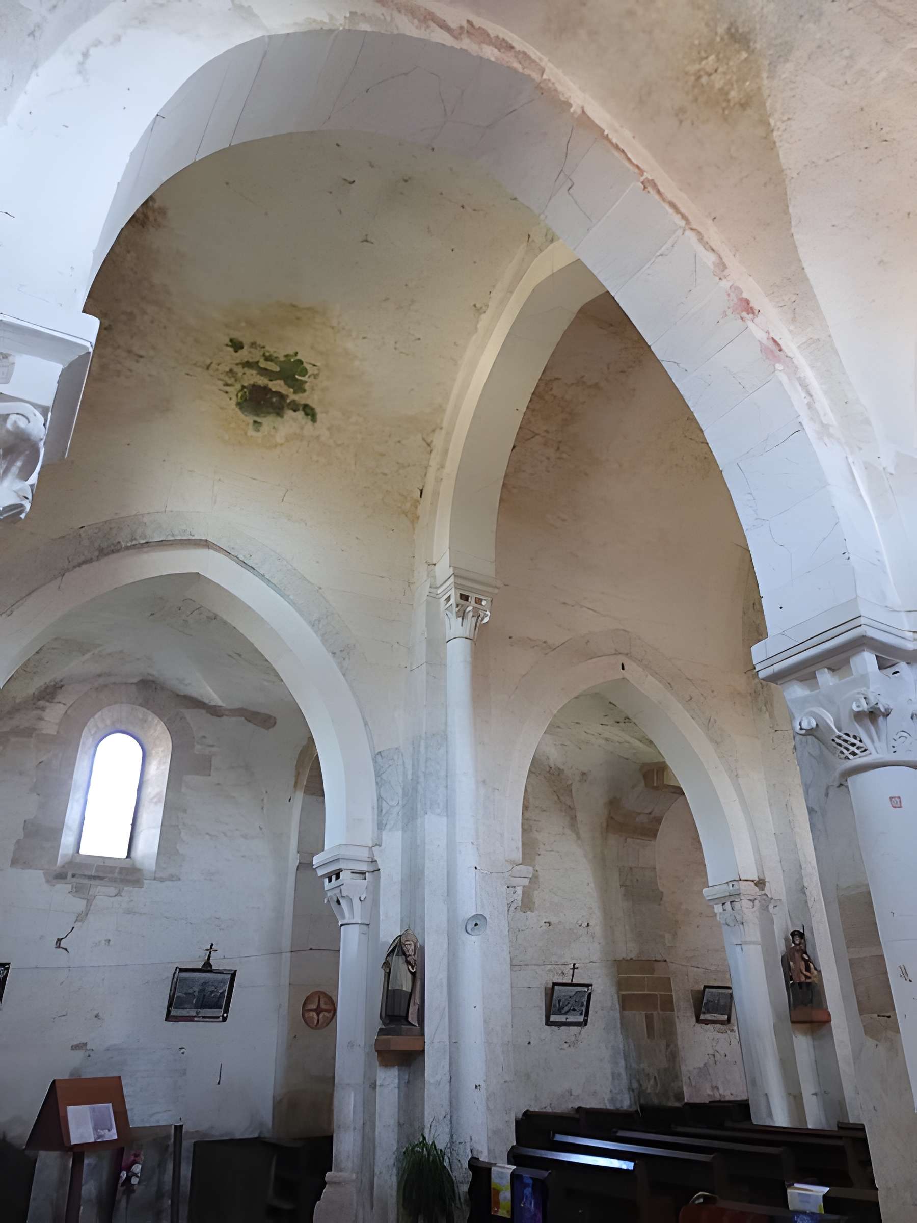 Église Saint-Pierre-aux-Liens de Varenne-l'Arconce