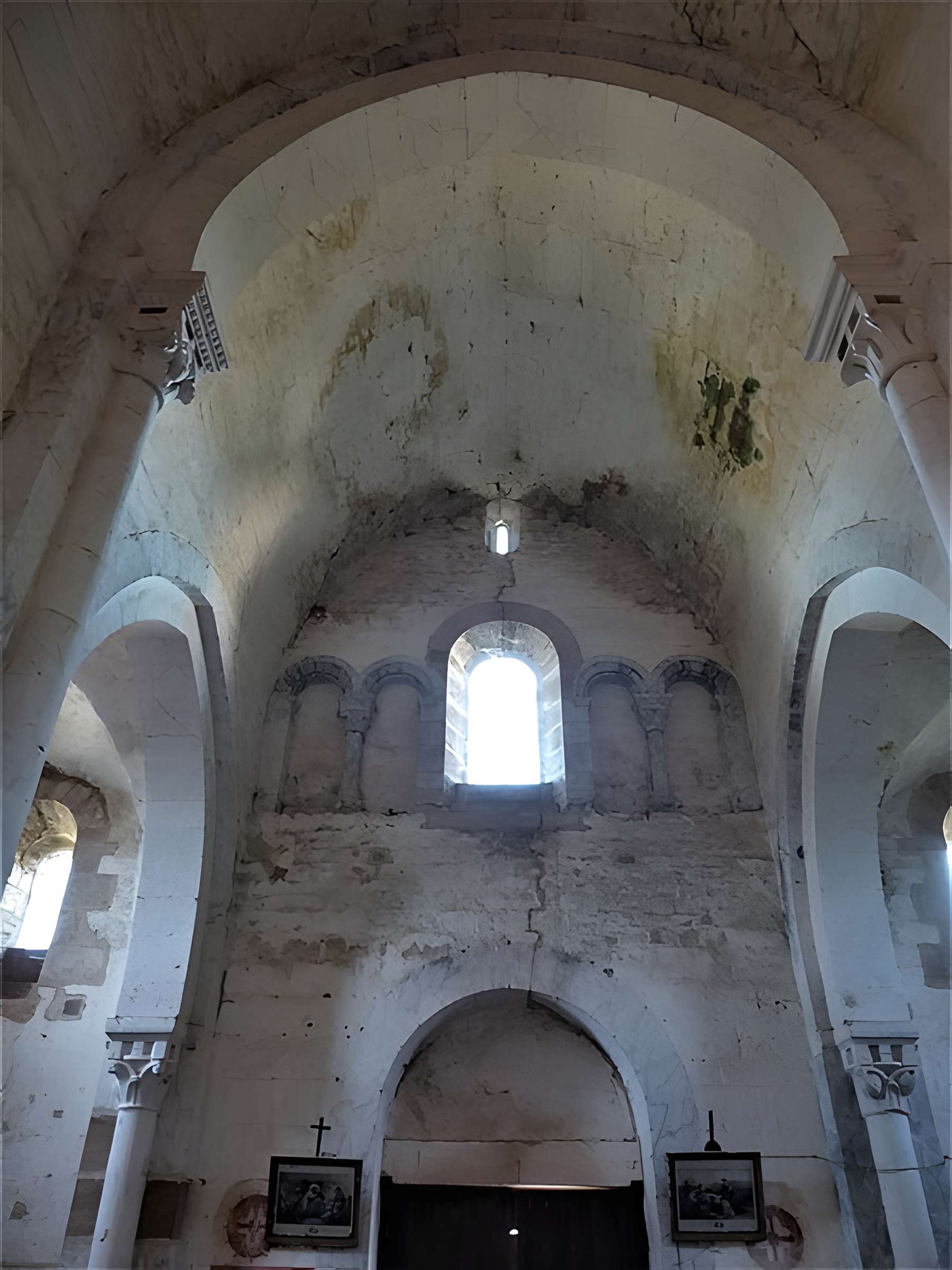 Église Saint-Pierre-aux-Liens de Varenne-l'Arconce