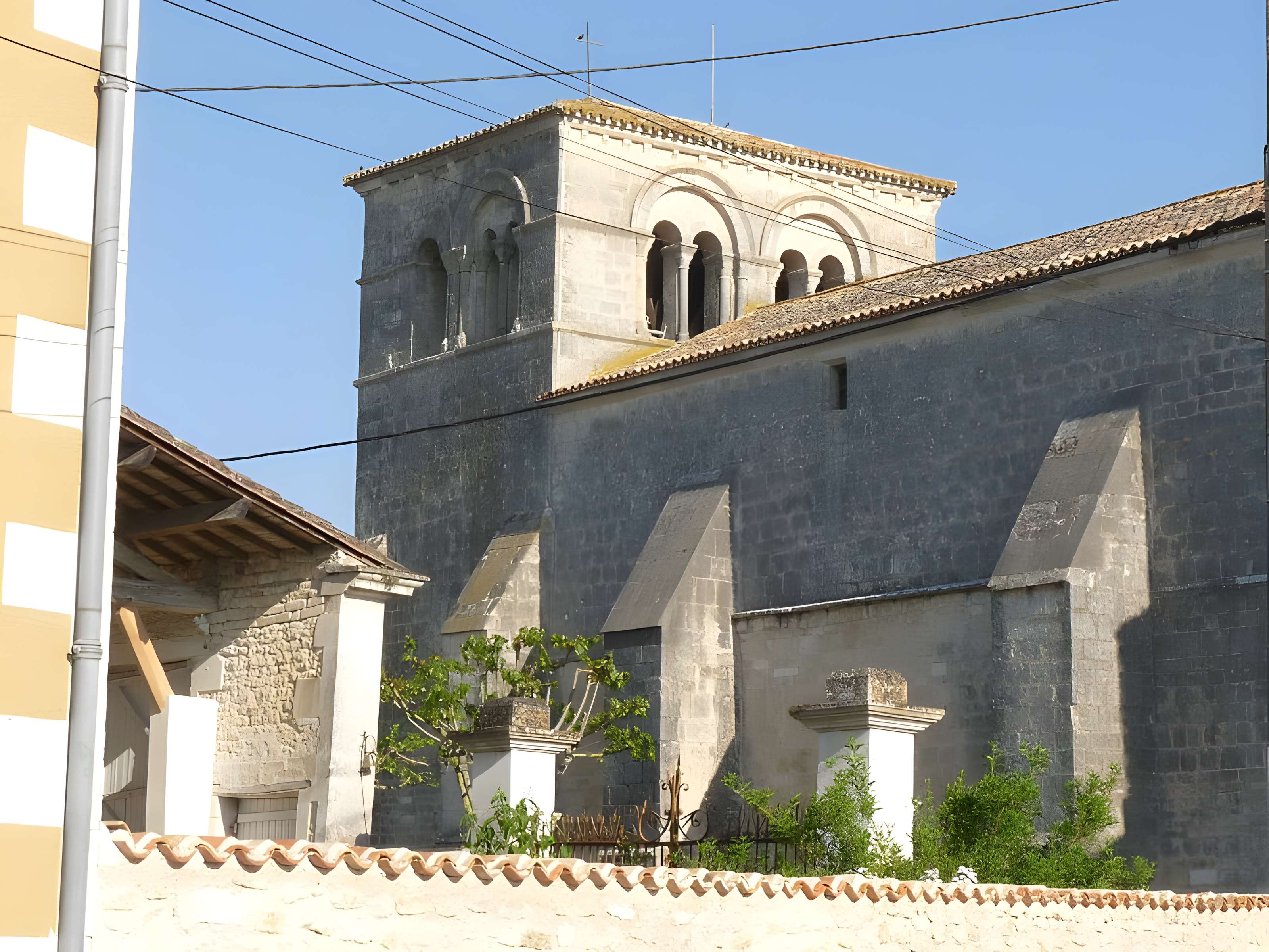 Église Saint-Pierre-des-Martyrs de Genac