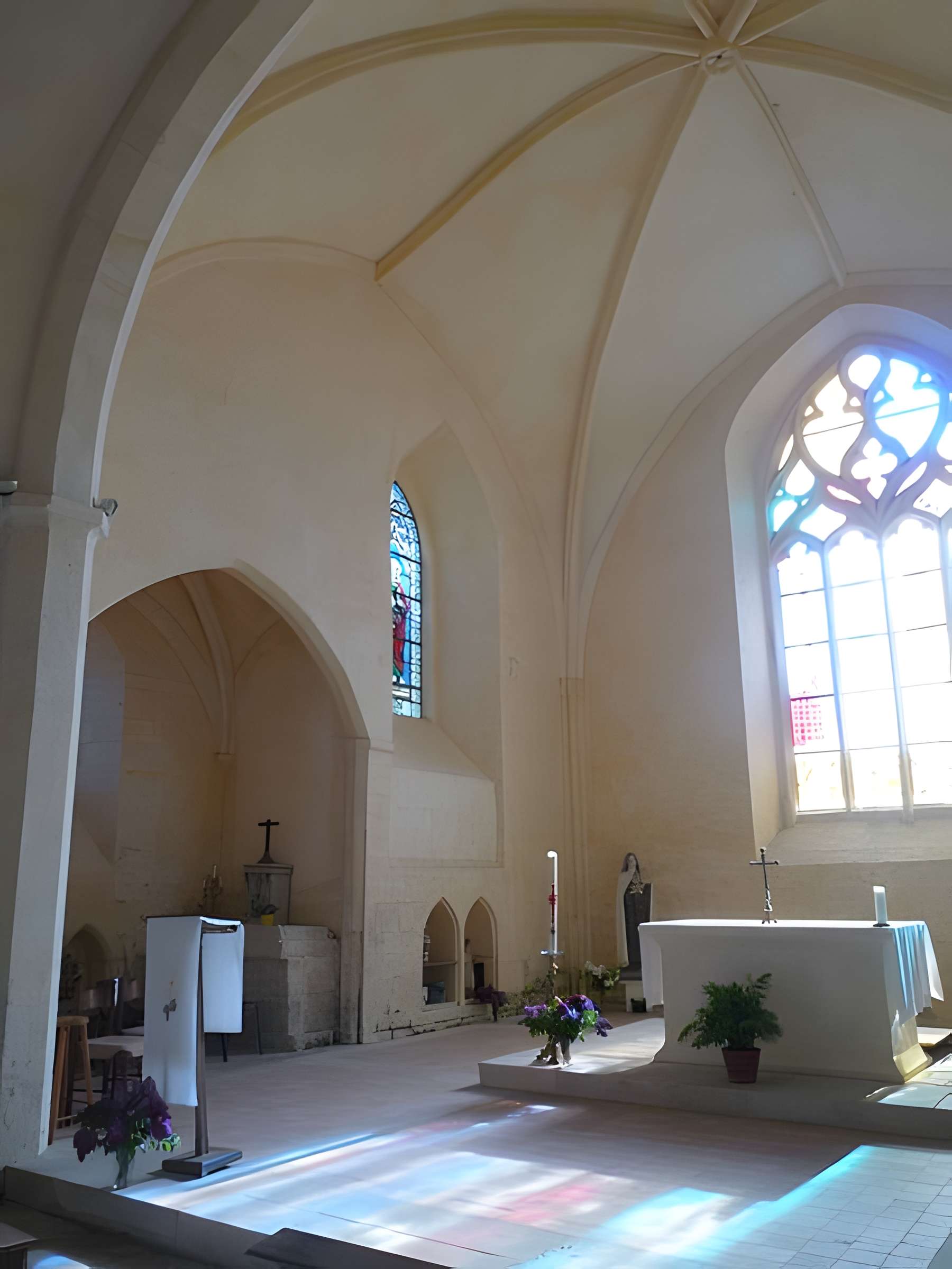 Église Saint-Pierre-des-Martyrs de Genac