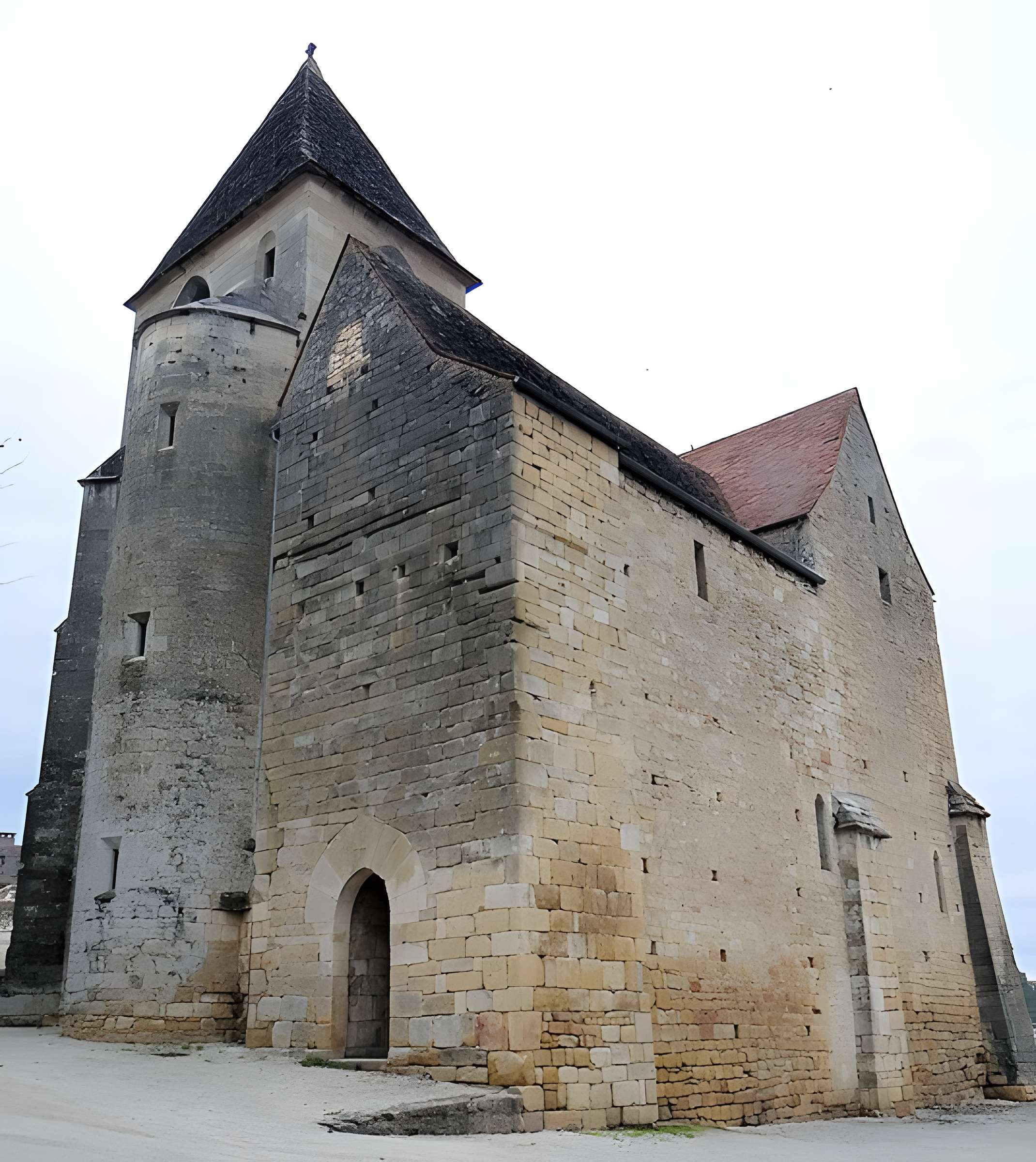 Église Saint-Pierre-ès-Liens de Calviac-en-Périgord