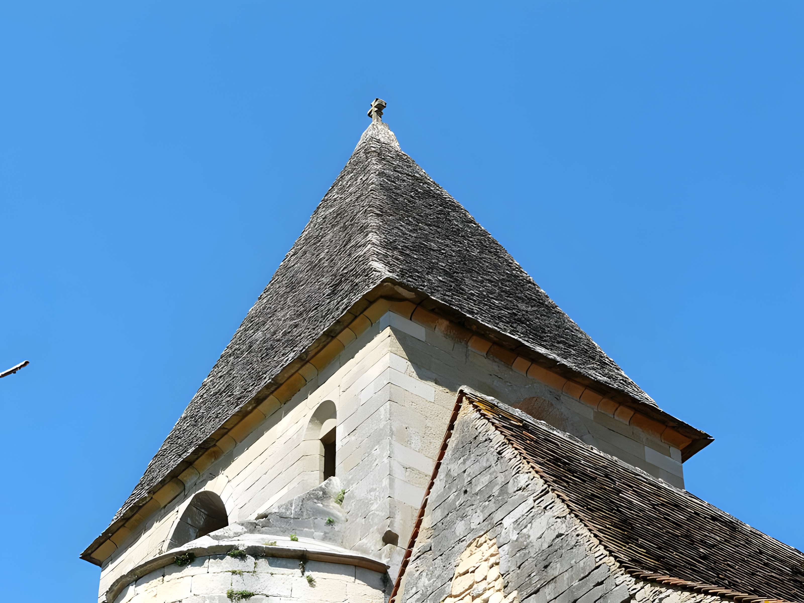 Église Saint-Pierre-ès-Liens de Calviac-en-Périgord