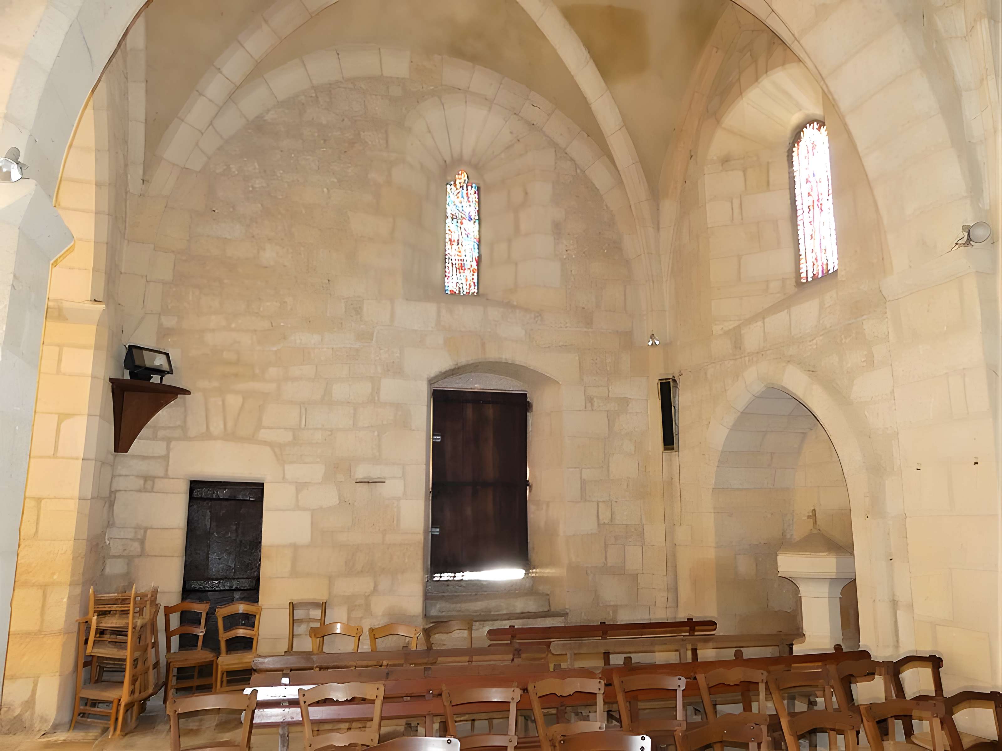 Église Saint-Pierre-ès-Liens de Calviac-en-Périgord