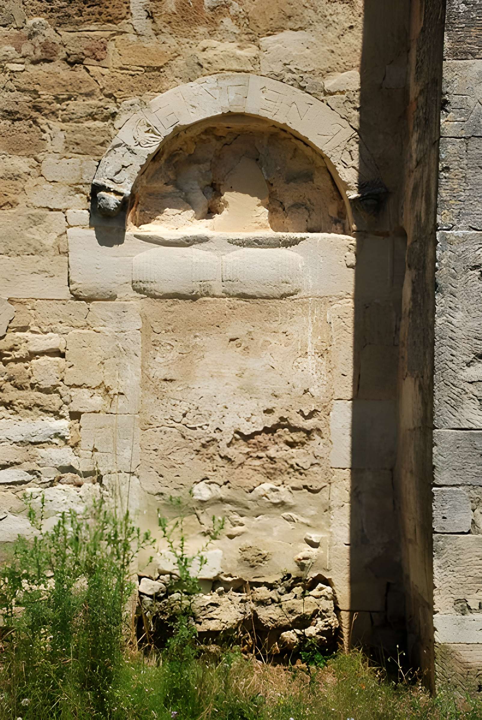 Église Saint-Pierre-ès-Liens de Colonzelle