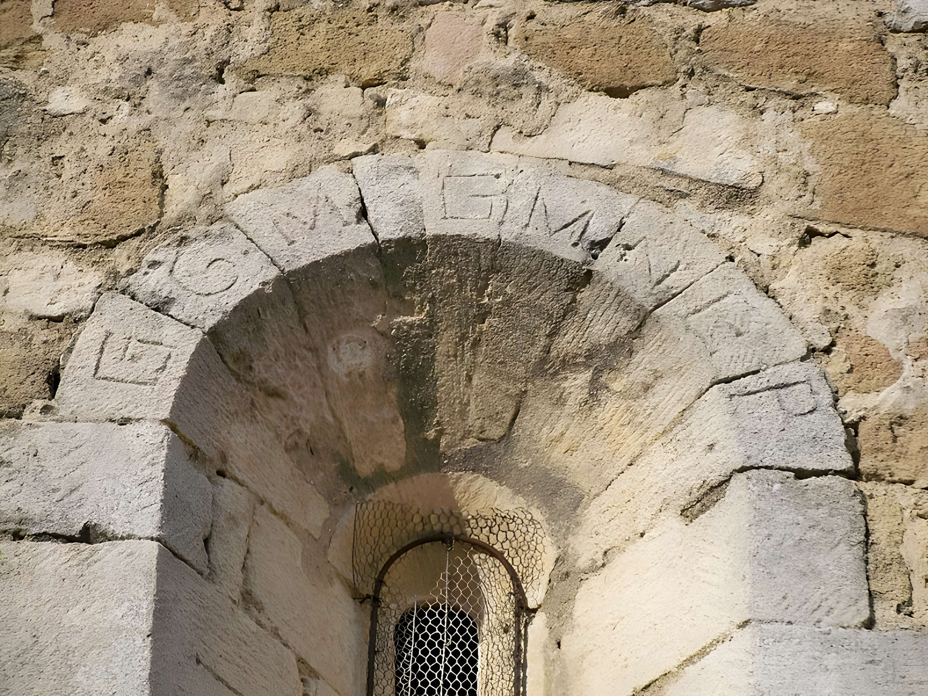 Église Saint-Pierre-ès-Liens de Colonzelle