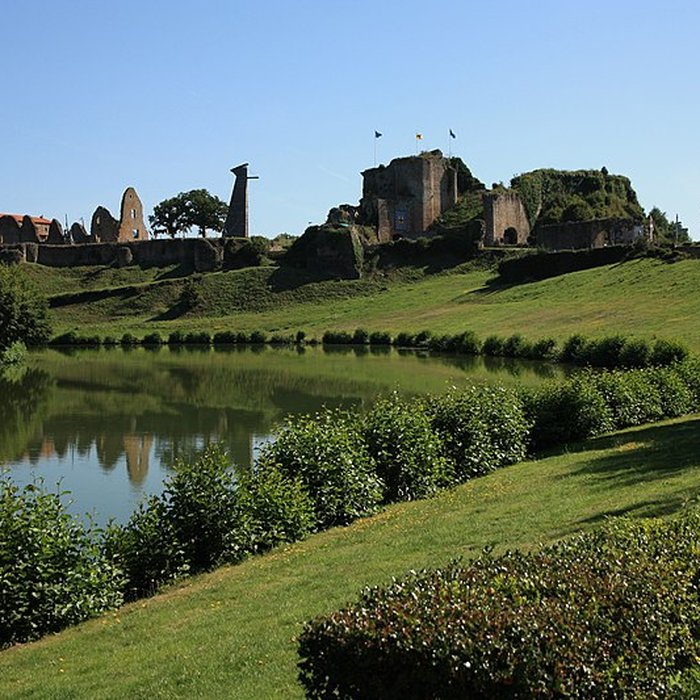 Photo de Château de Tiffauges