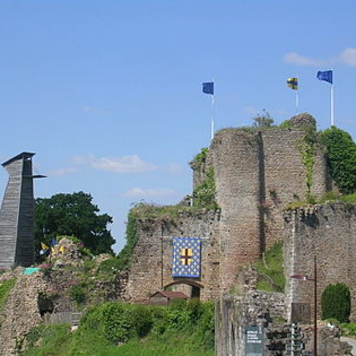 Photo de Château de Tiffauges
