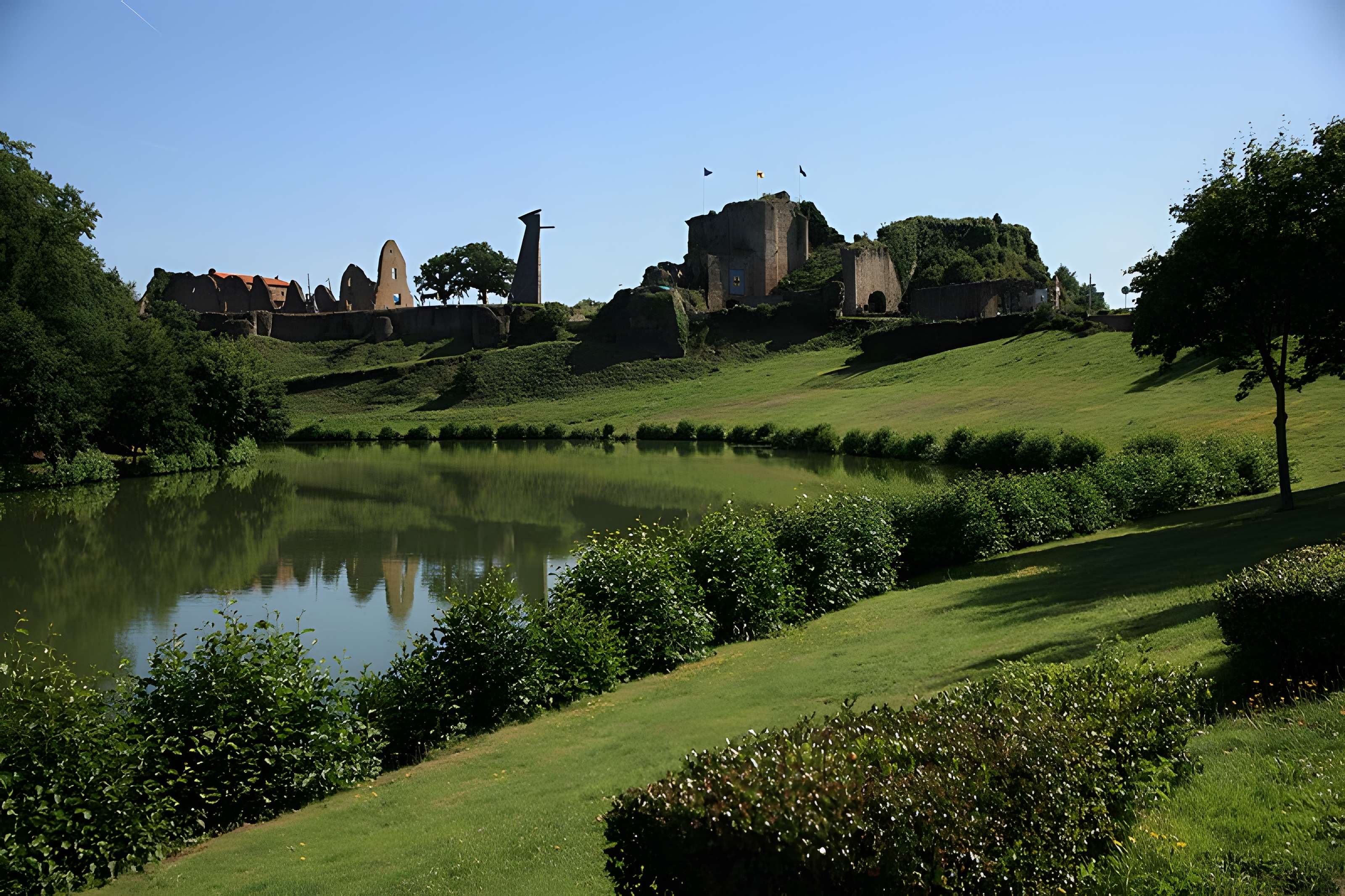 Château de Tiffauges