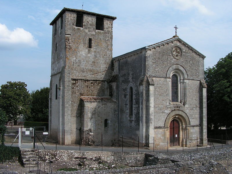 Église SaintPierreèsLiens de Montcaret Musée du Patrimoine de France