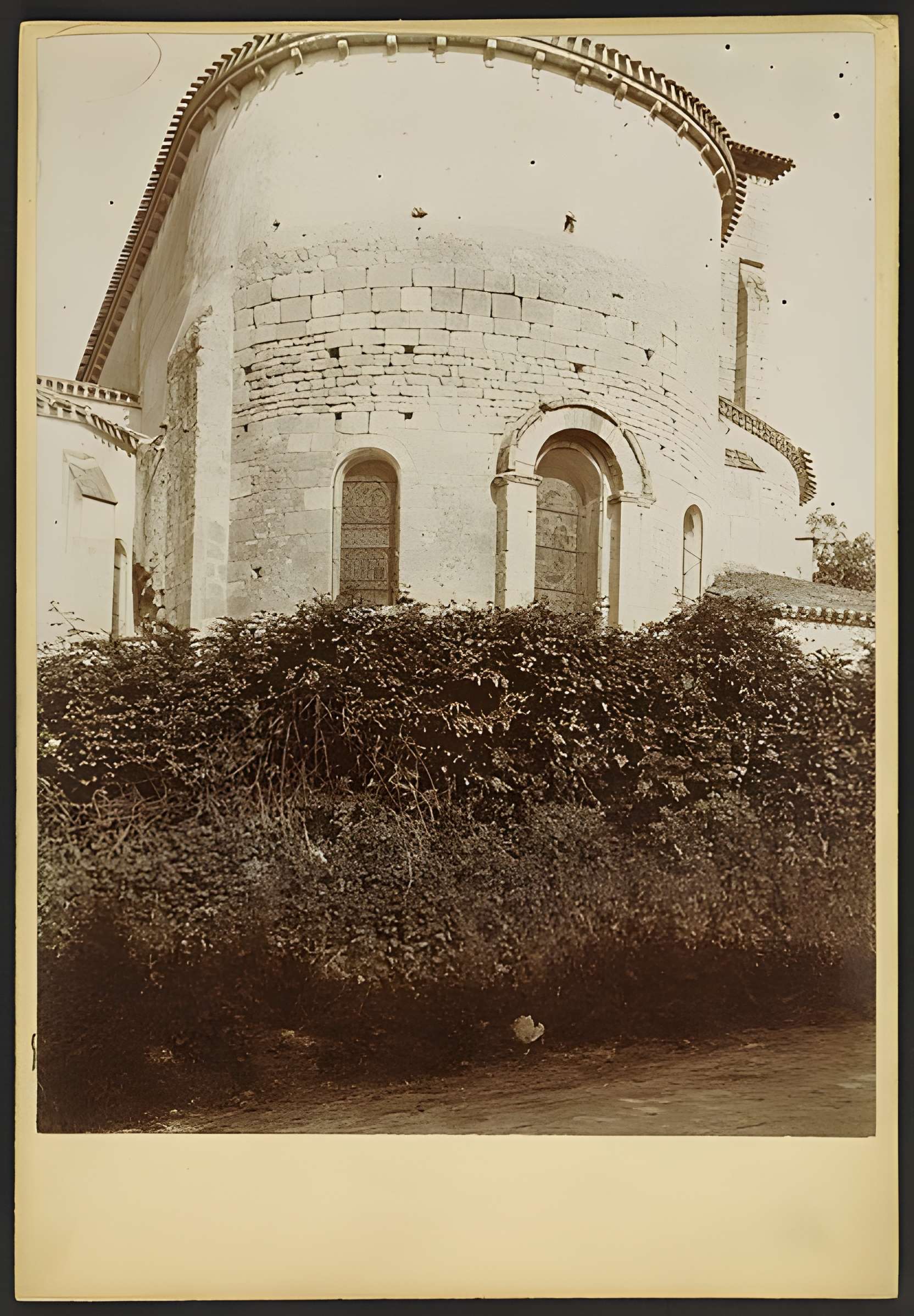 Église Saint-Pierre-ès-Liens de Montcaret