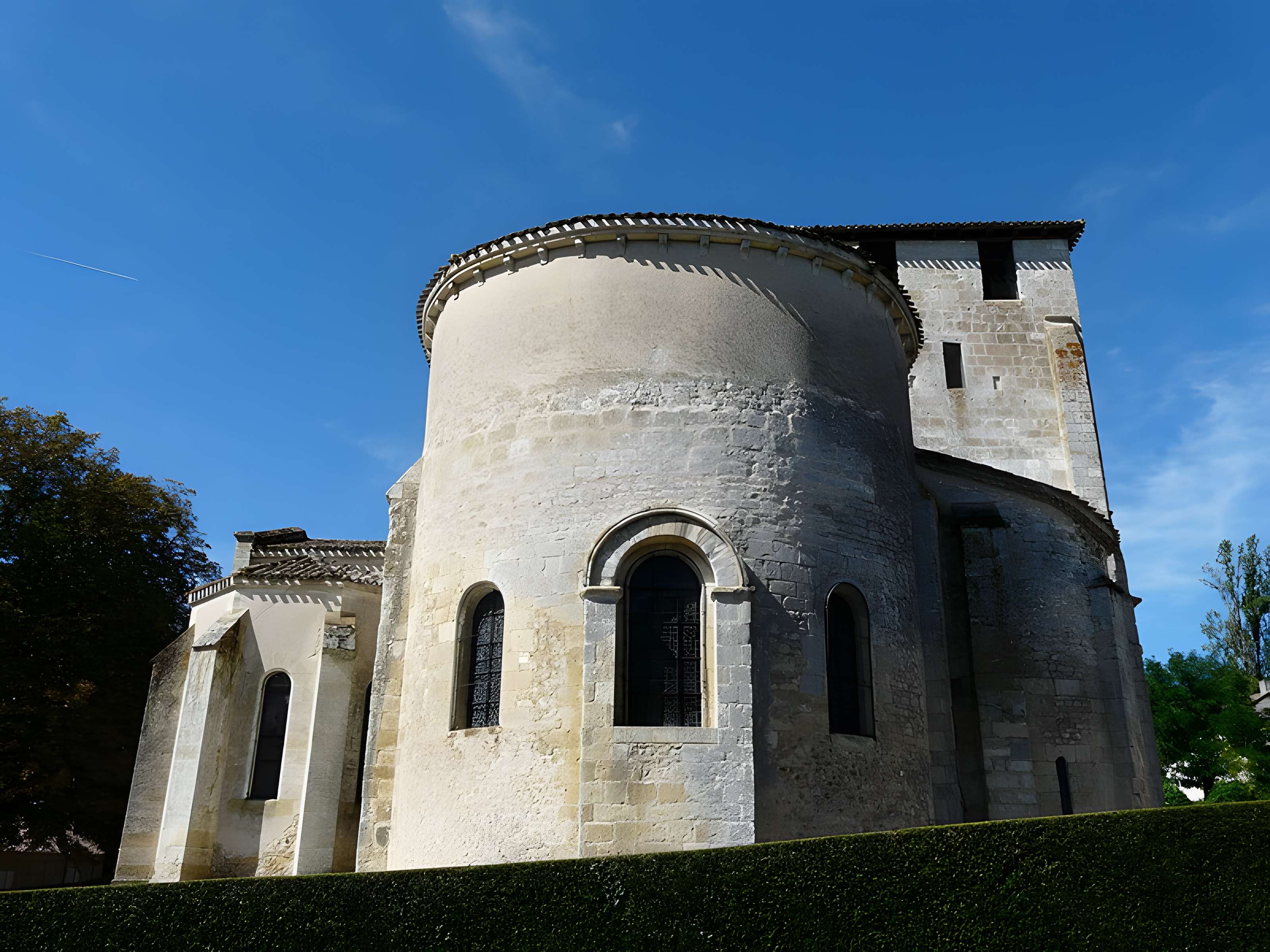 Église Saint-Pierre-ès-Liens de Montcaret