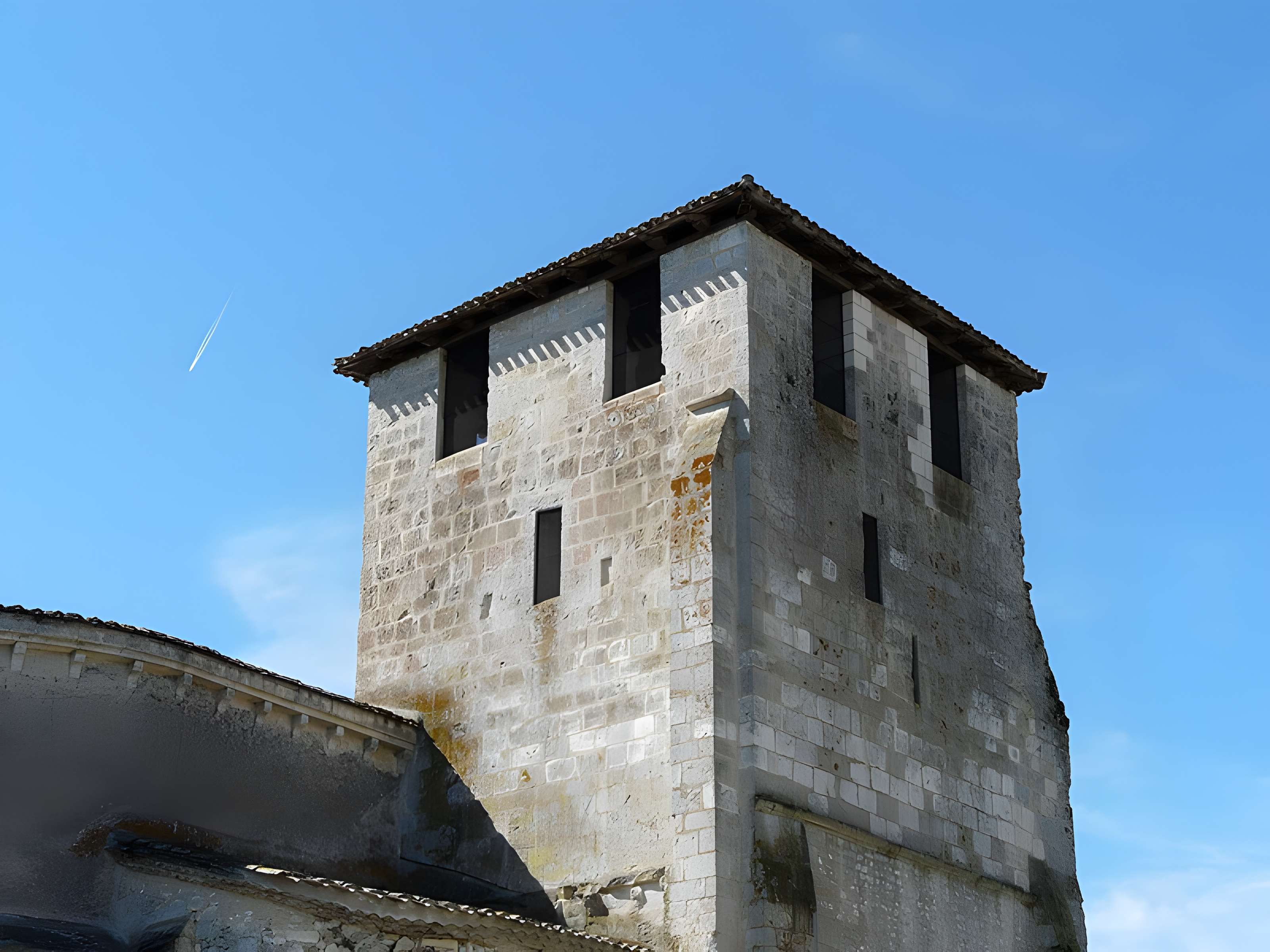 Église Saint-Pierre-ès-Liens de Montcaret