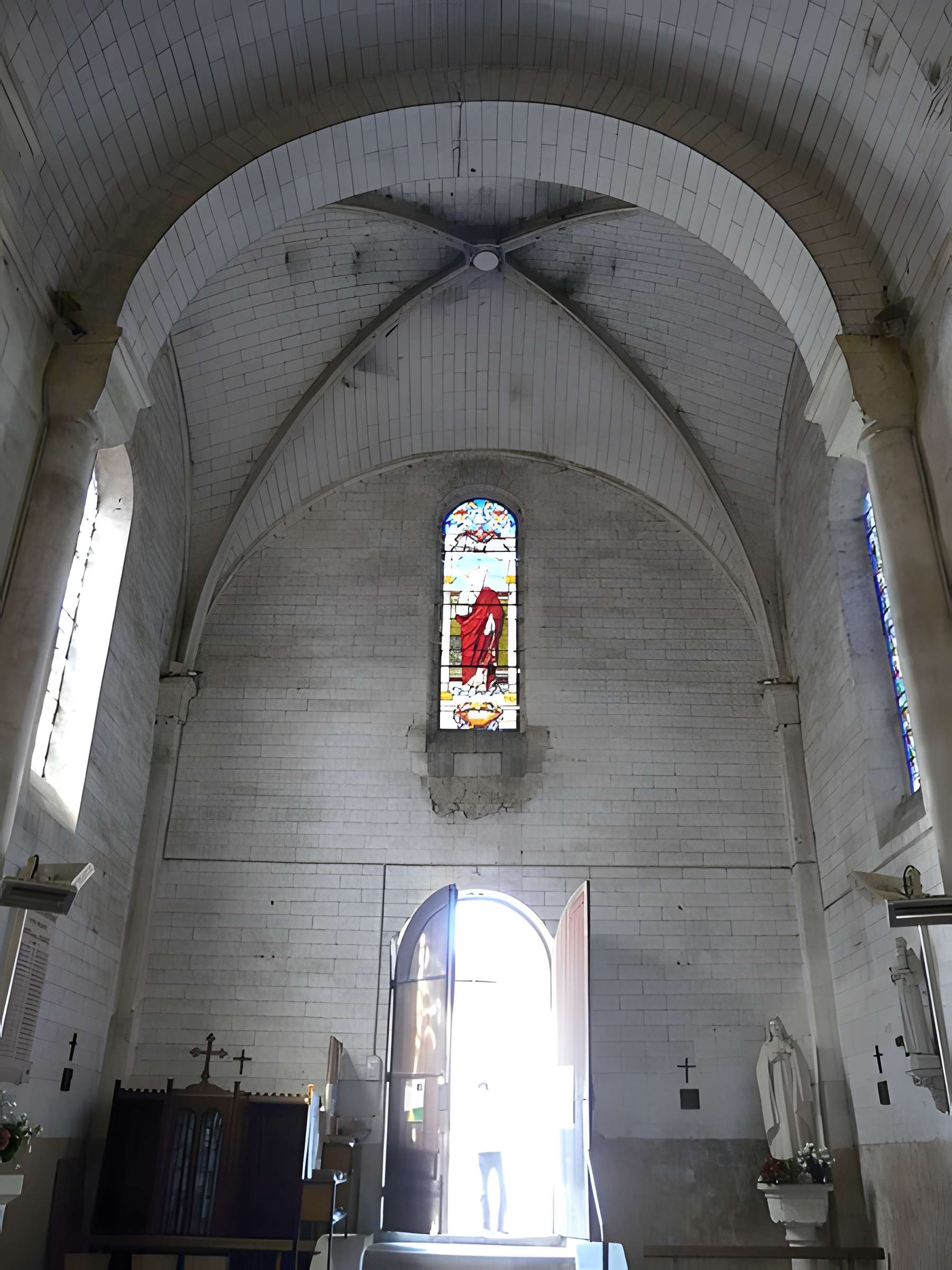 Église Saint-Pierre-ès-Liens de Montcaret