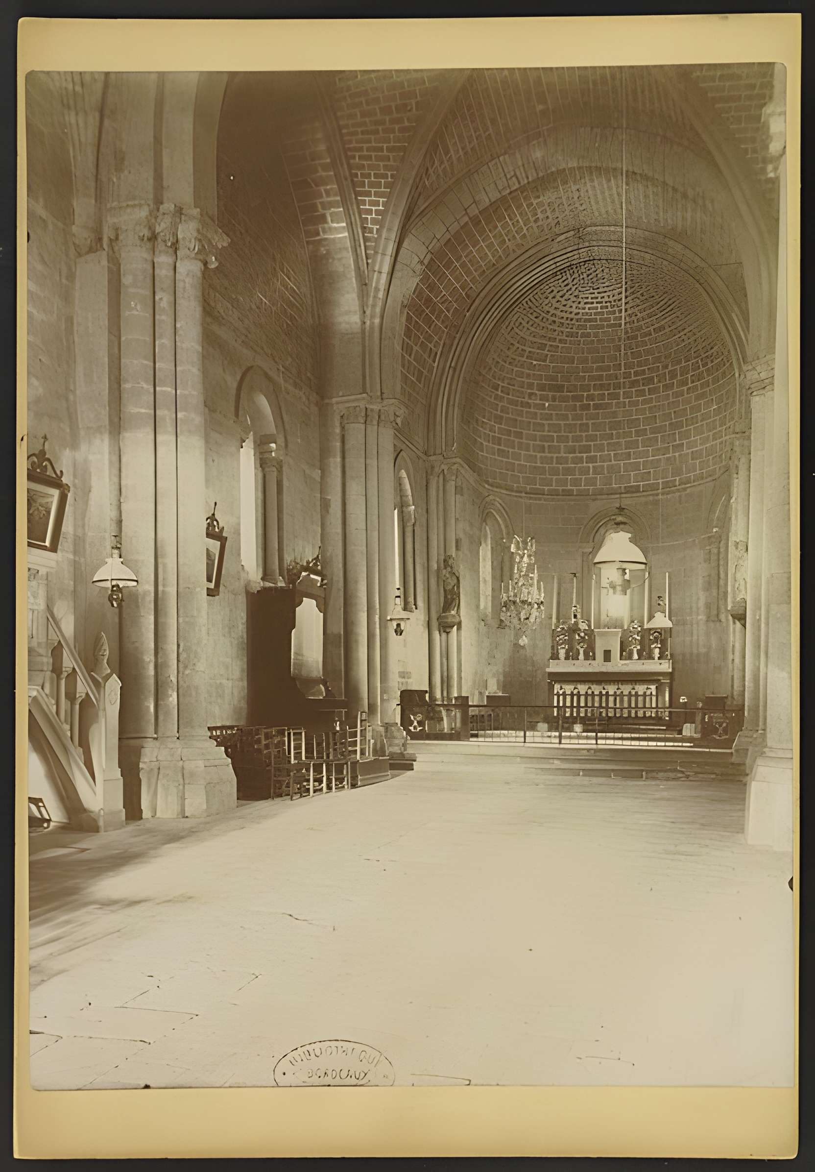 Église Saint-Pierre-ès-Liens de Montcaret