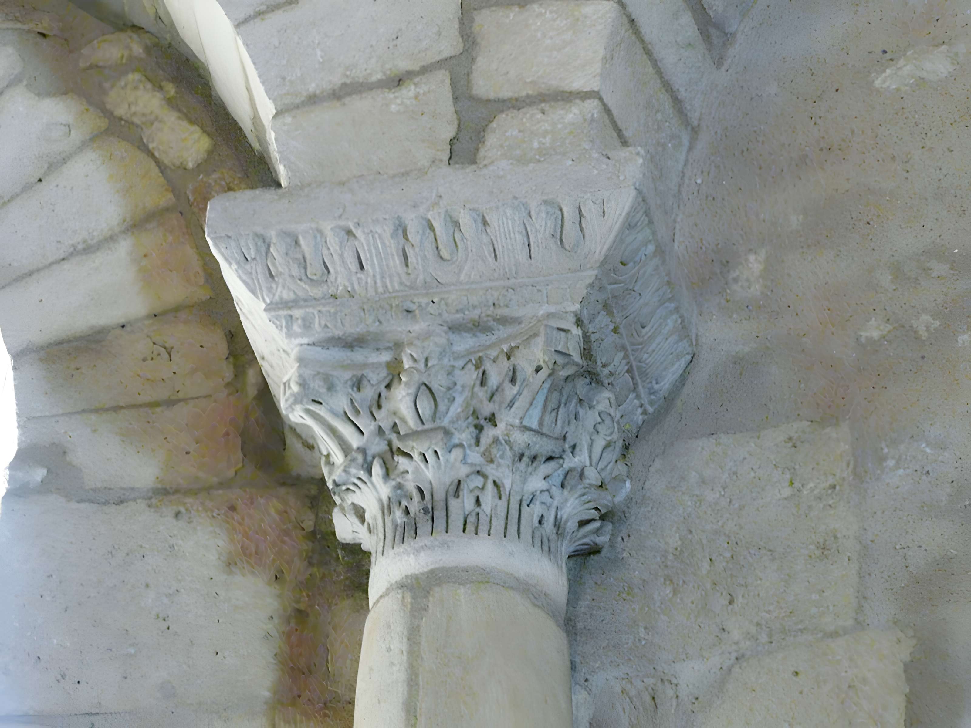 Église Saint-Pierre-ès-Liens de Montcaret