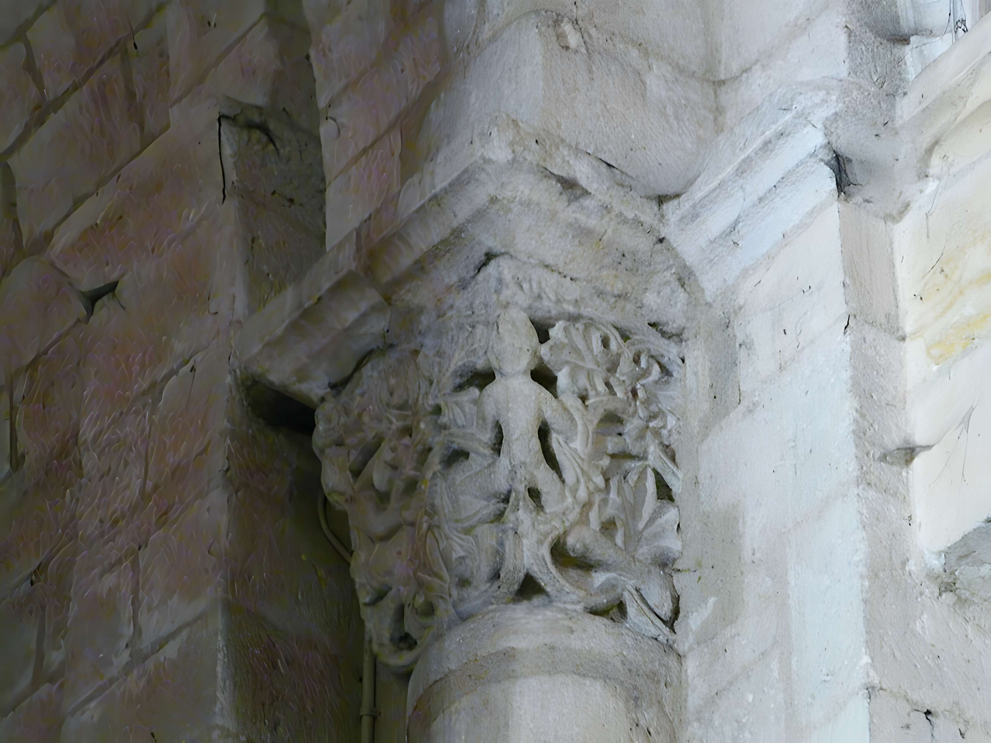 Église Saint-Pierre-ès-Liens de Montcaret