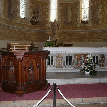 Église Saint-Pierre-ès-Liens de Montignac