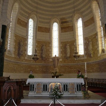 Église Saint-Pierre-ès-Liens de Montignac
