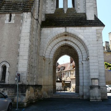 Église Saint-Pierre-ès-Liens de Montignac