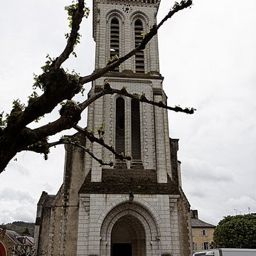 Église Saint-Pierre-ès-Liens de Montignac