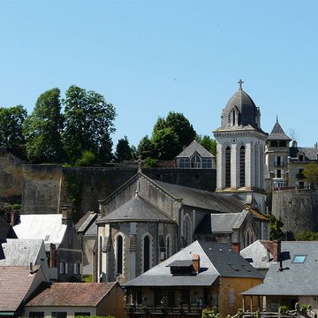 Église Saint-Pierre-ès-Liens de Montignac