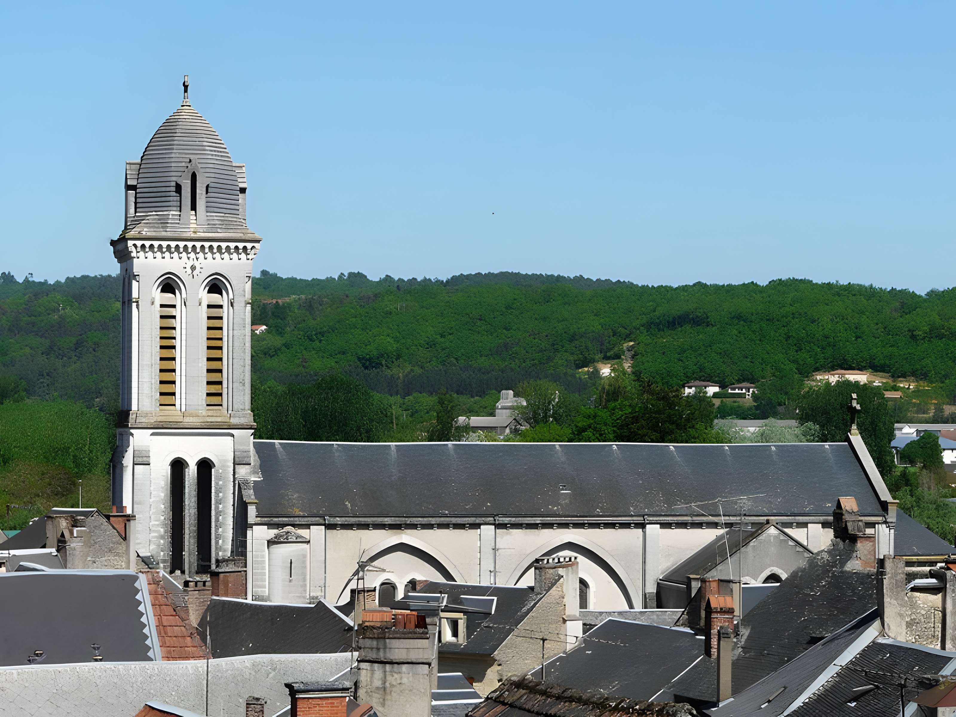 Église Saint-Pierre-ès-Liens de Montignac 