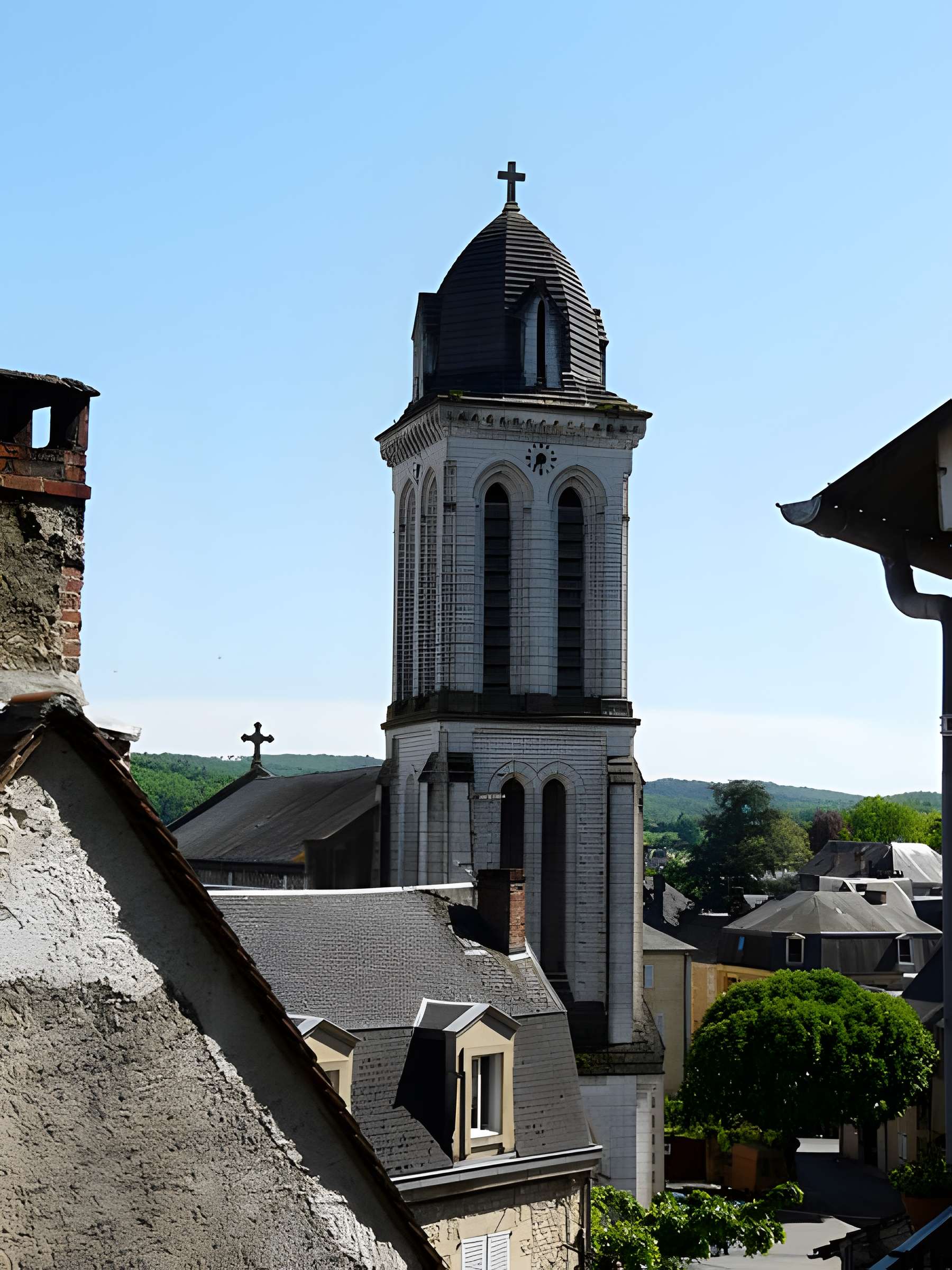 Église Saint-Pierre-ès-Liens de Montignac