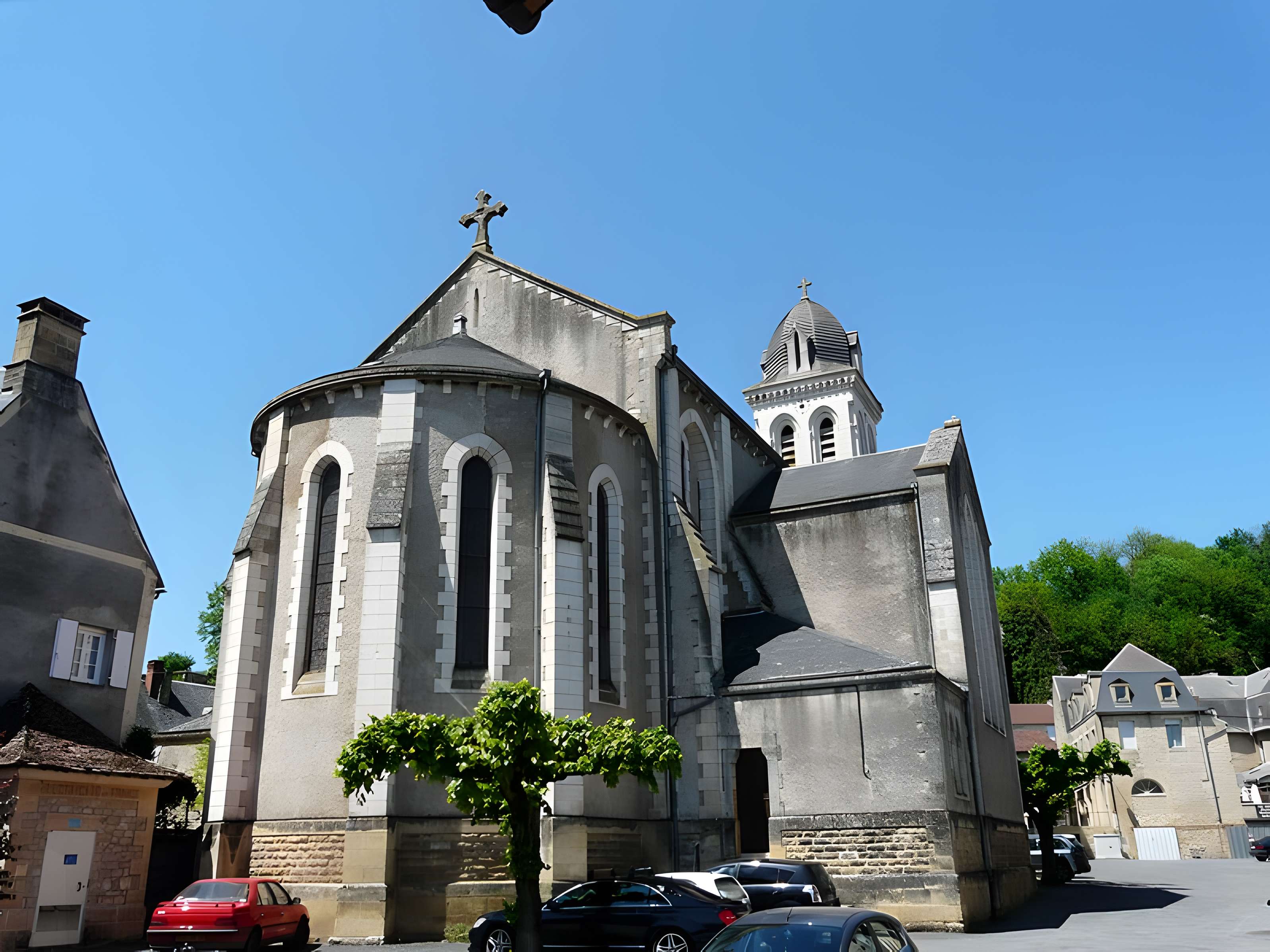 Église Saint-Pierre-ès-Liens de Montignac
