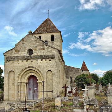 Église Saint-Pierre-ès-Liens de Montpeyroux
