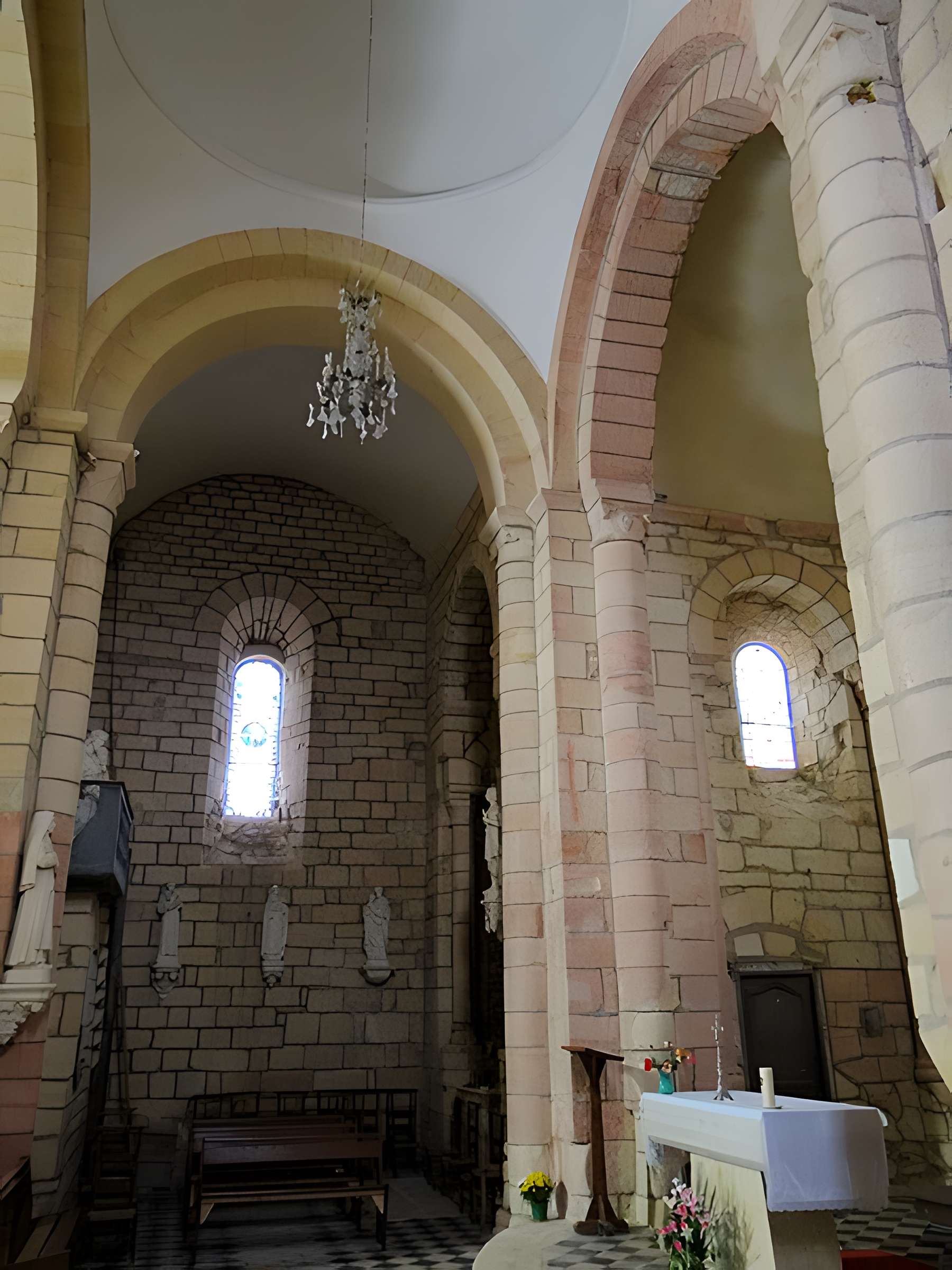 Église Saint-Pierre-ès-Liens de Paulin