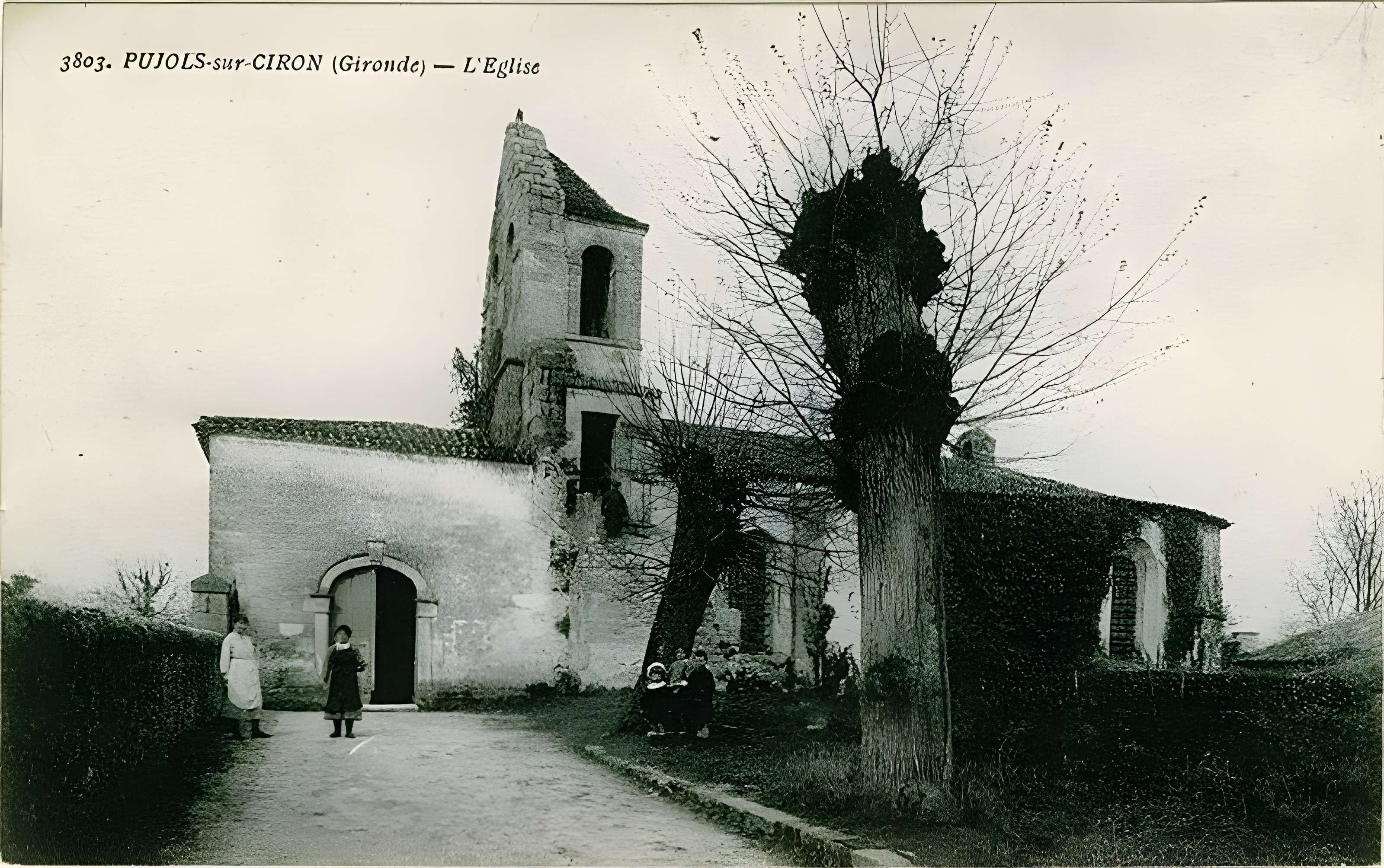Église Saint-Pierre-ès-Liens de Pujols-sur-Ciron