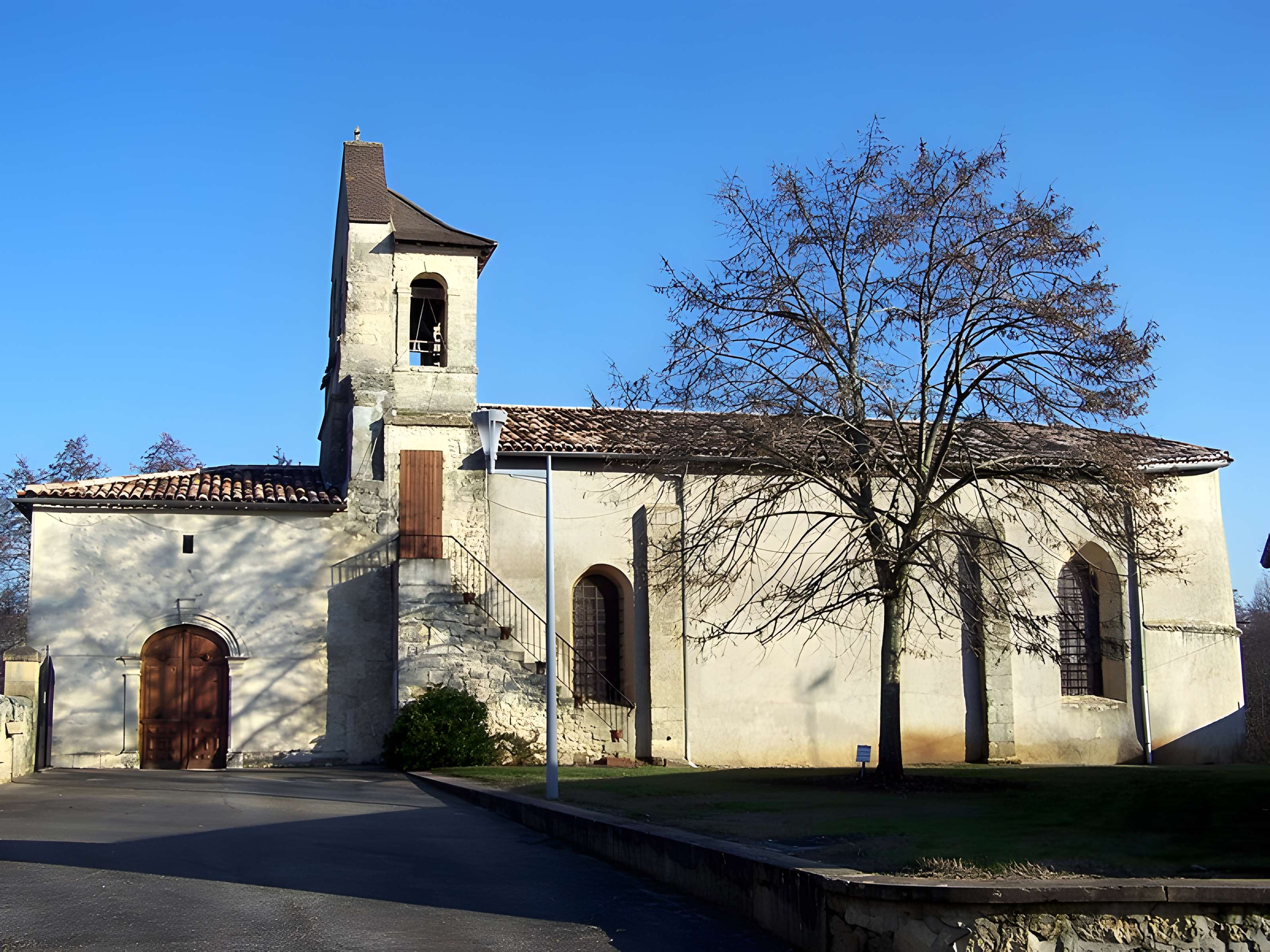 Église Saint-Pierre-ès-Liens de Pujols-sur-Ciron