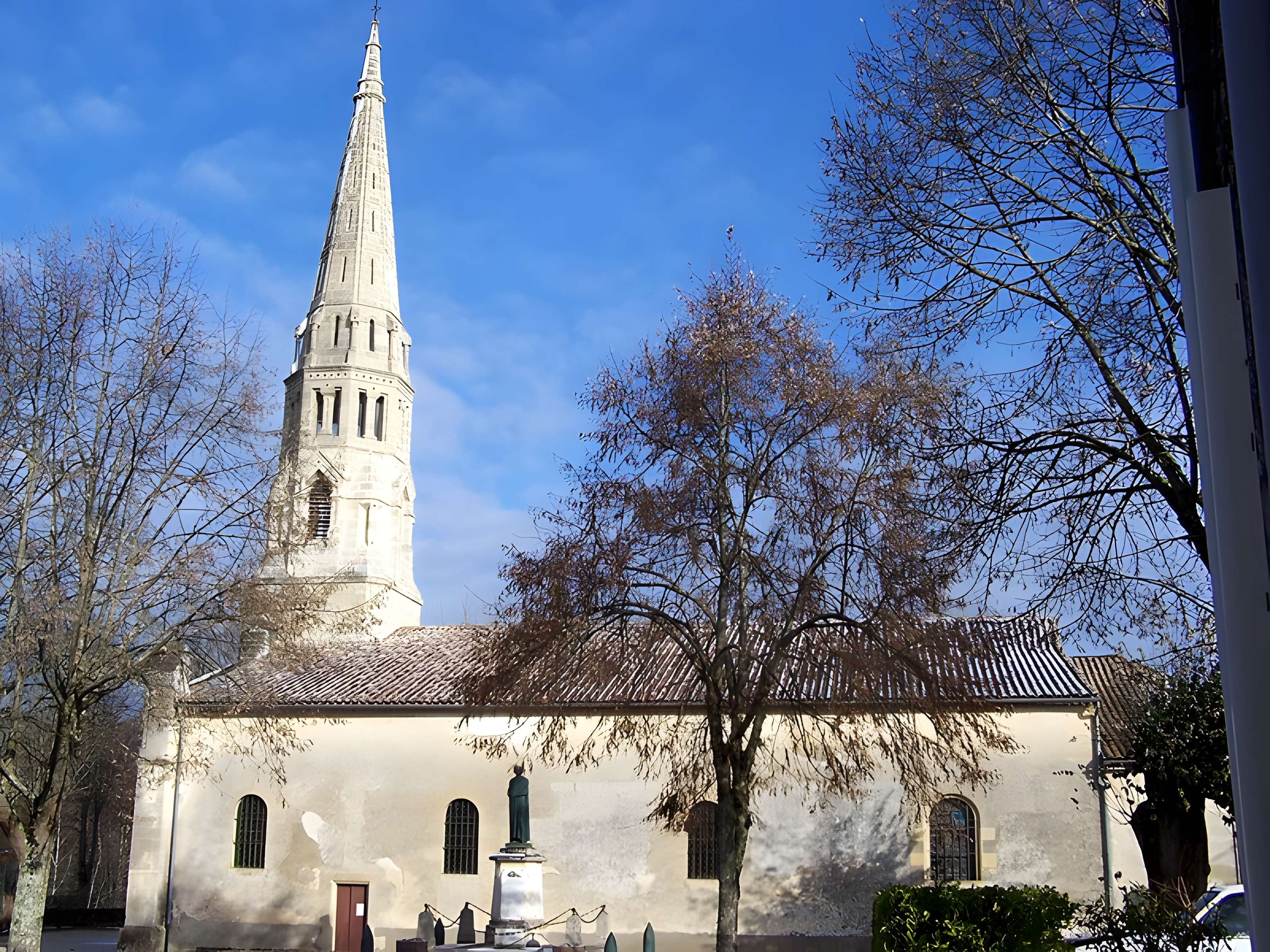 Église Saint-Pierre-ès-Liens de Sauternes