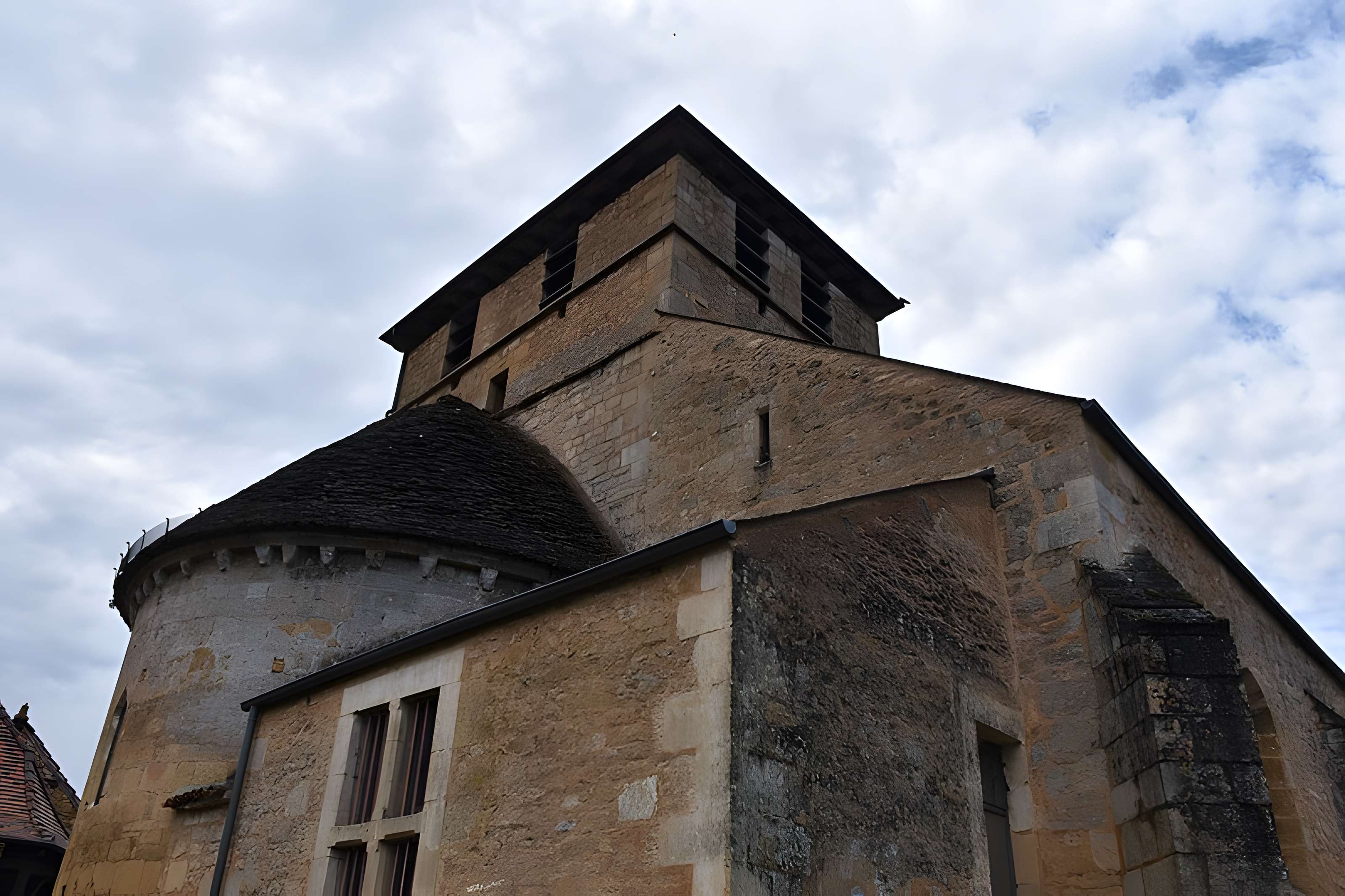 Église Saint-Pierre-ès-Liens de Veyrignac