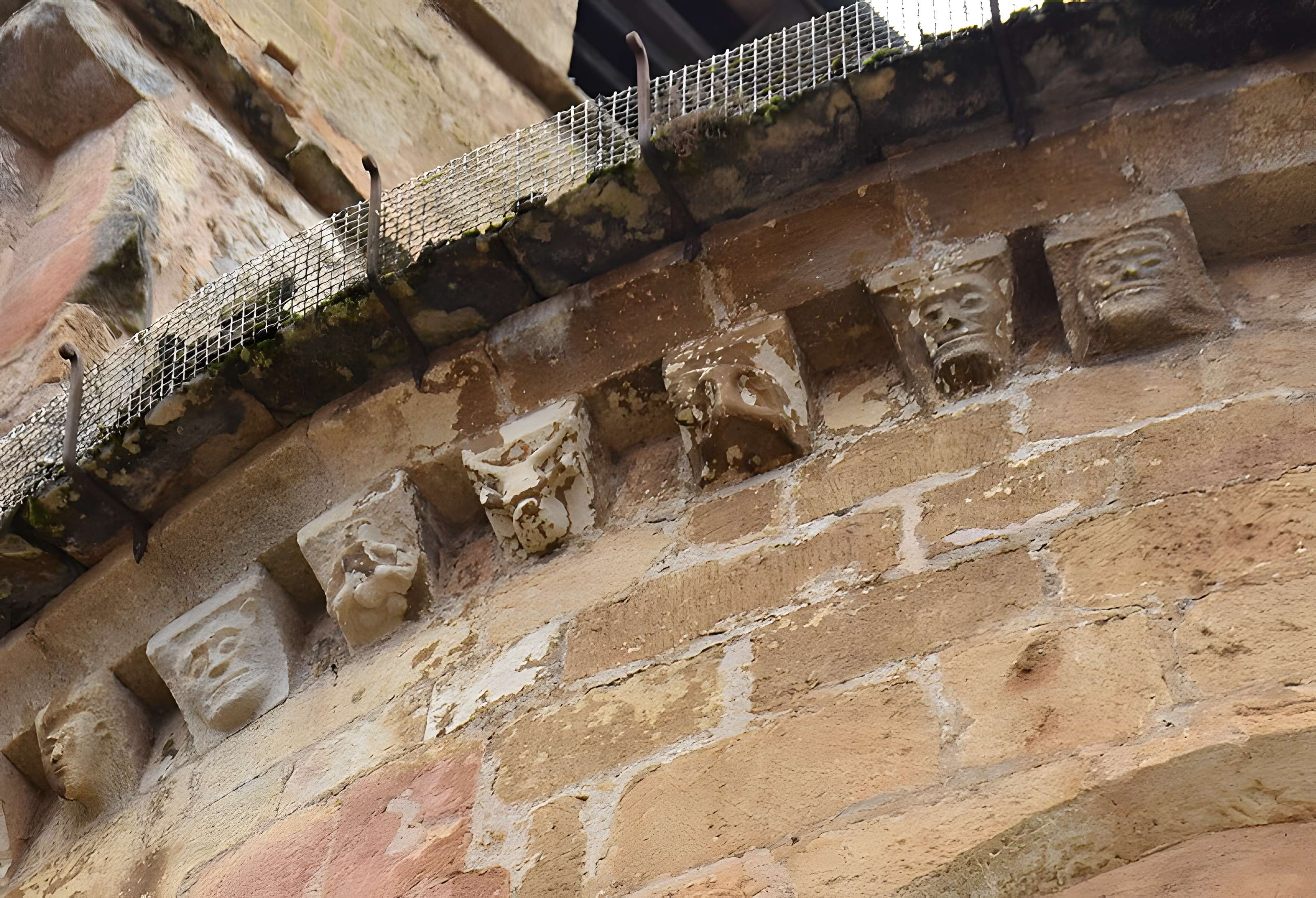 Église Saint-Pierre-ès-Liens de Veyrignac