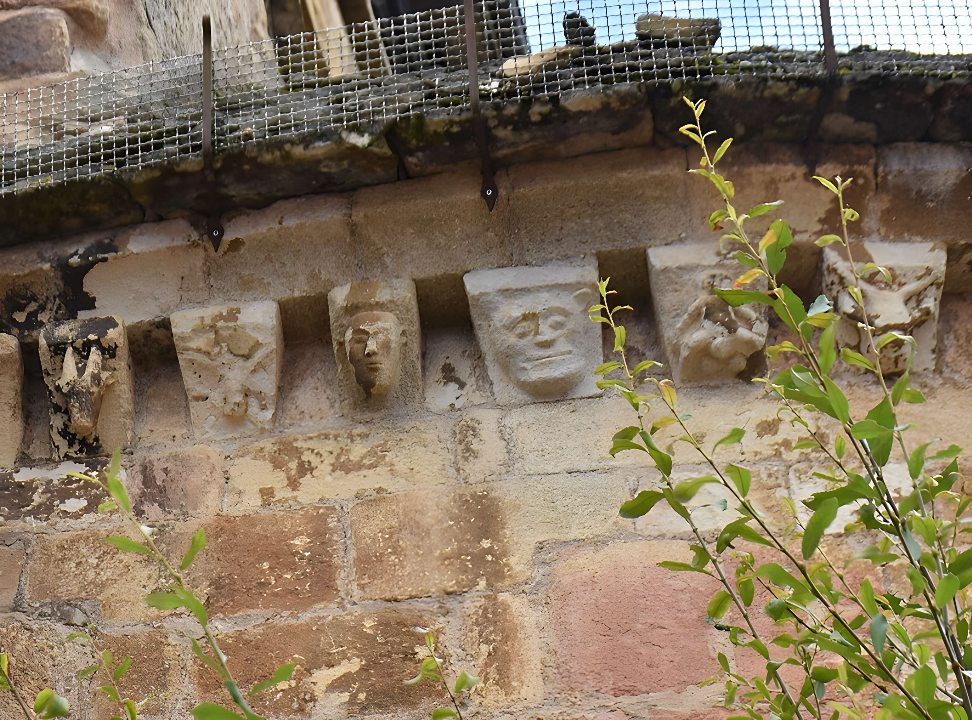 Église Saint-Pierre-ès-Liens de Veyrignac