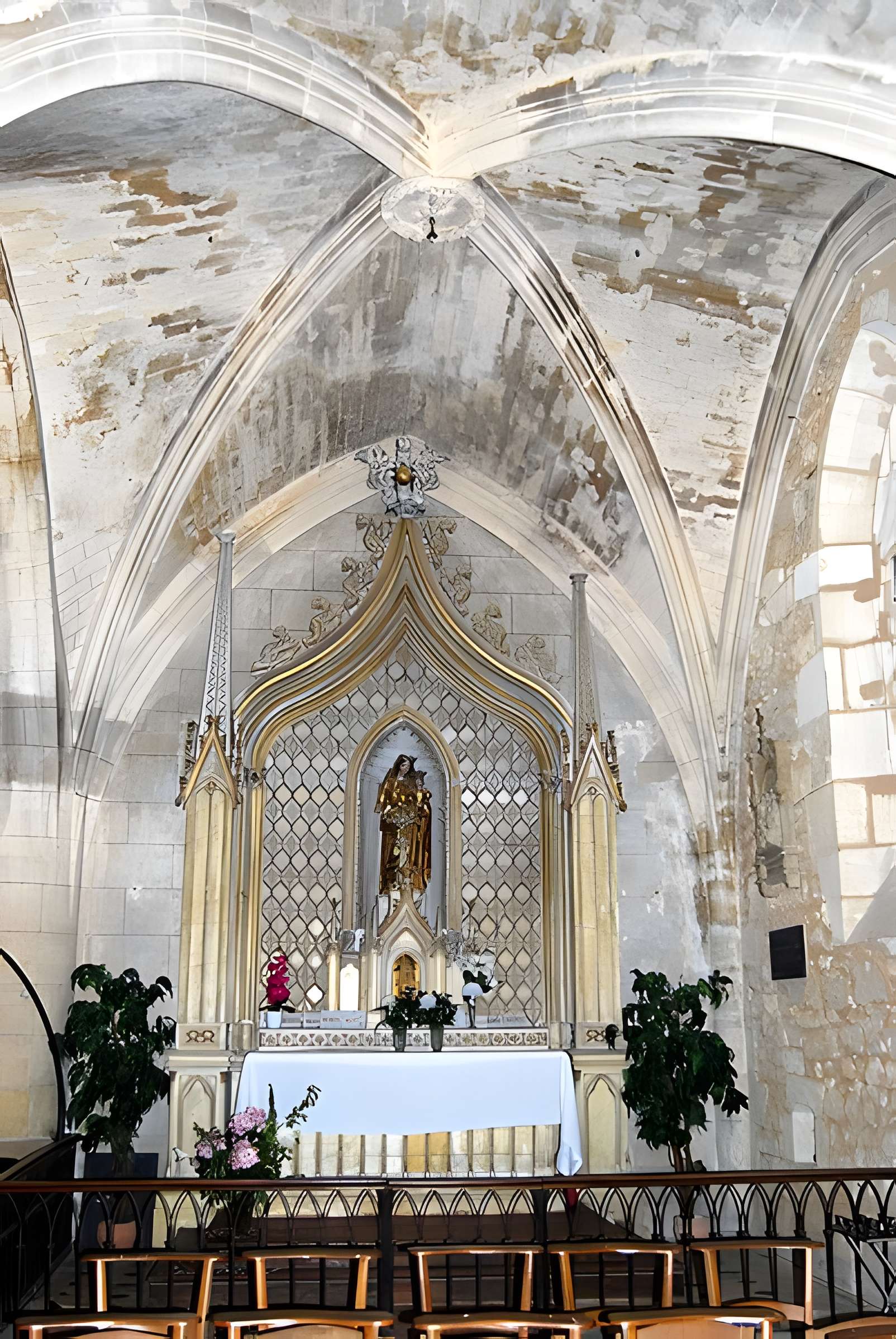 Église Saint-Pierre-ès-Liens du Haut-Langoiran