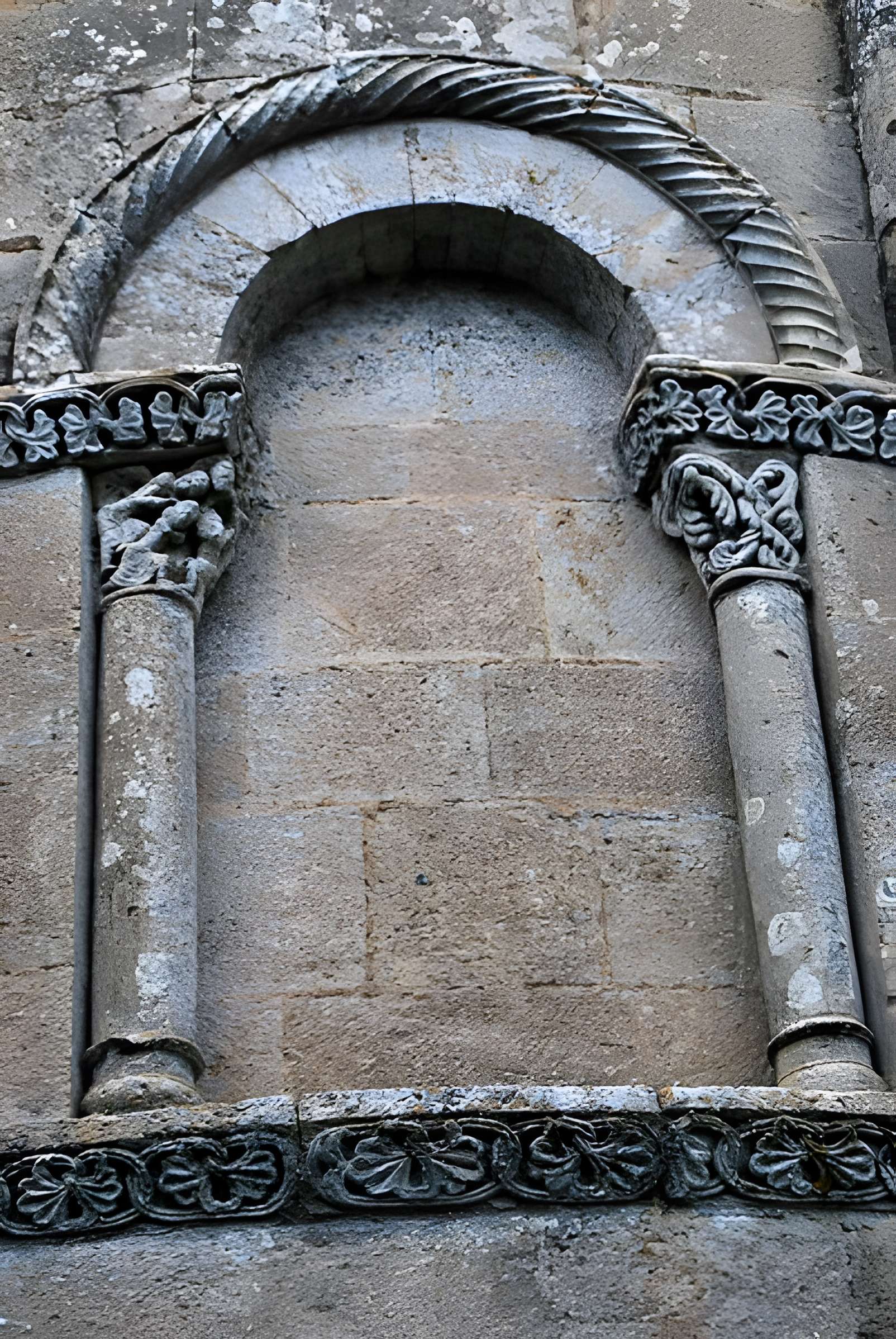 Église Saint-Pierre-ès-Liens du Haut-Langoiran