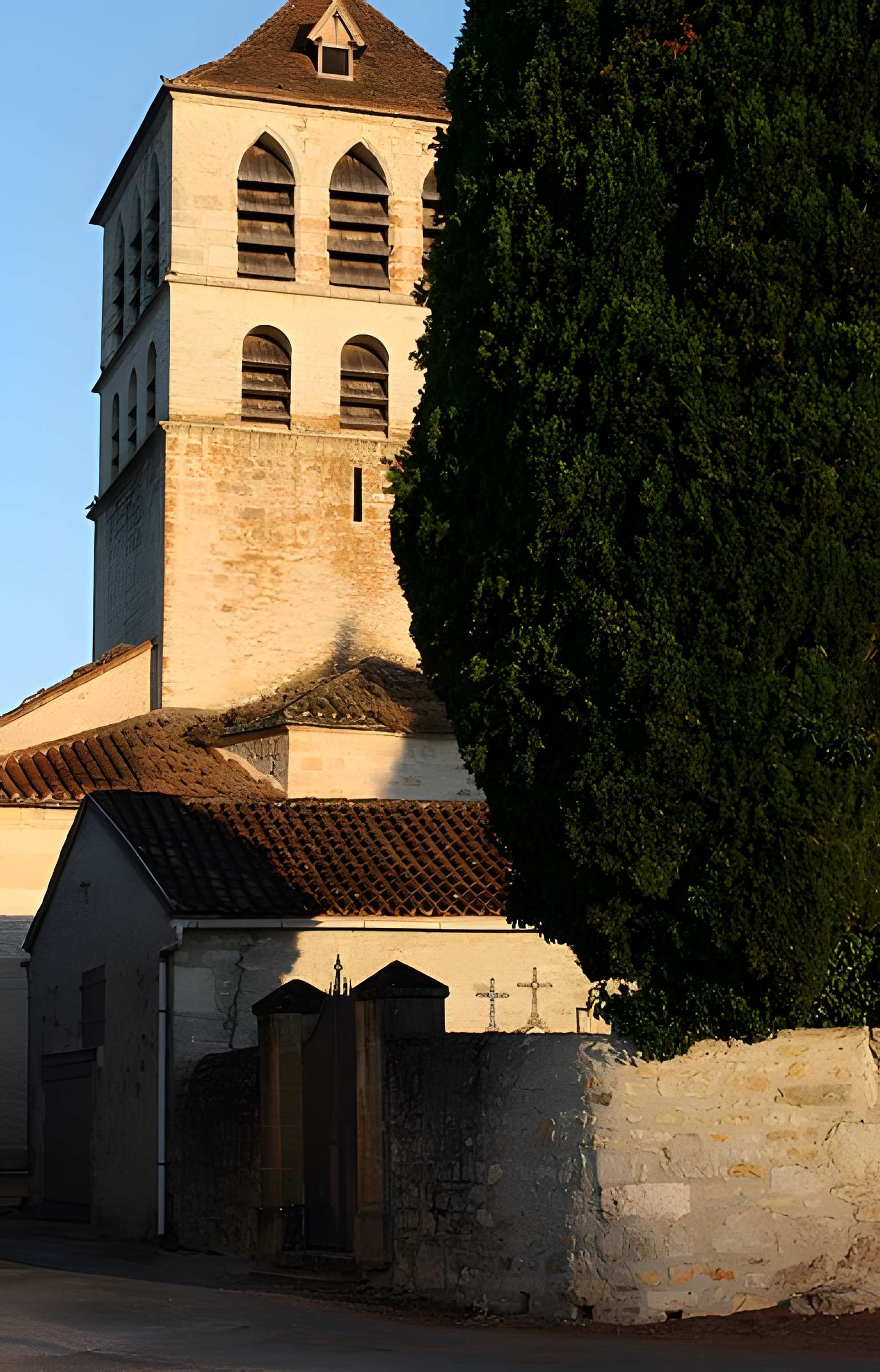 Église Saint-Pierre-et-Saint-Paul de Caillac