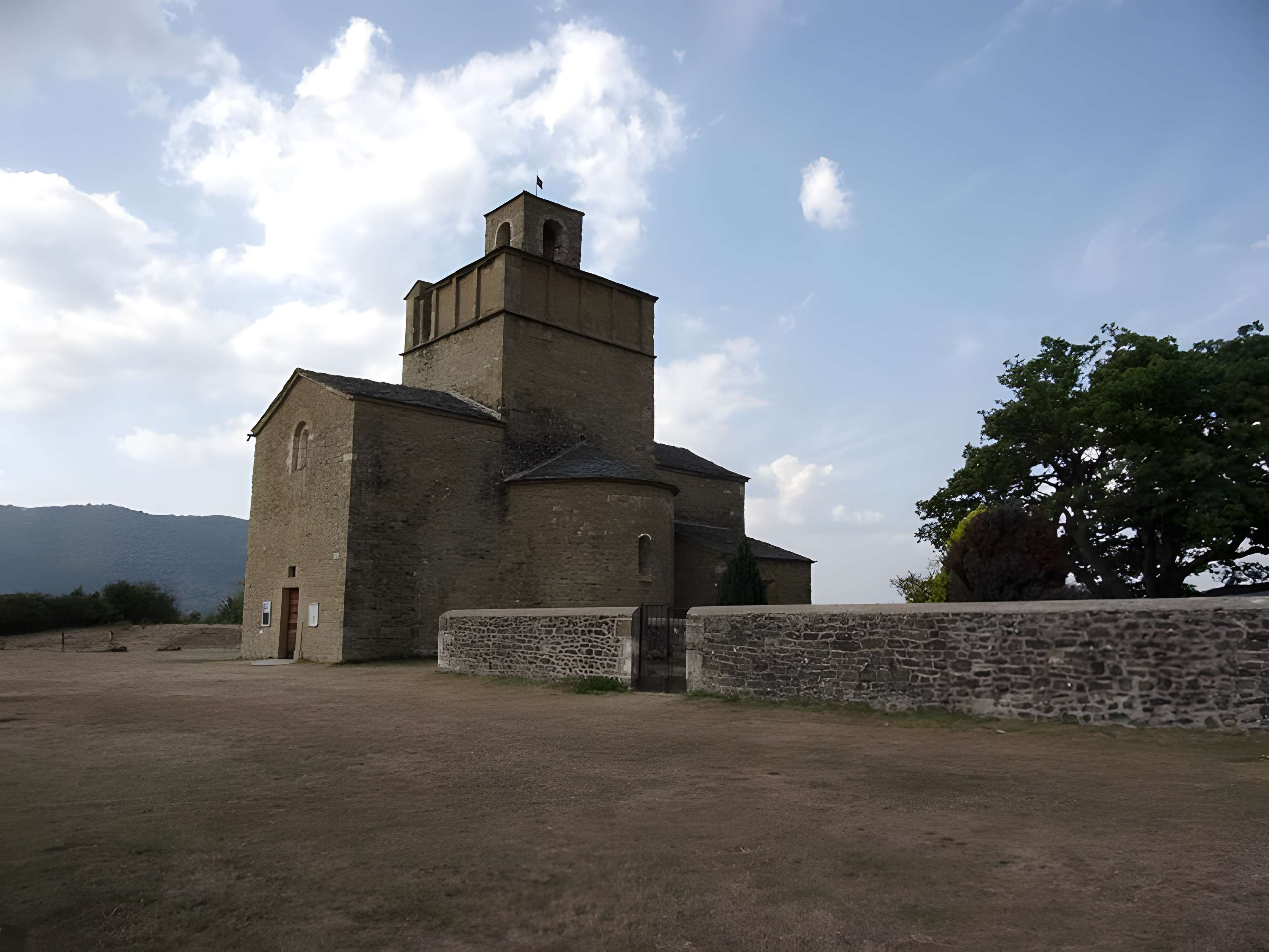 Église Saint-Pierre-et-Saint-Paul de Comps