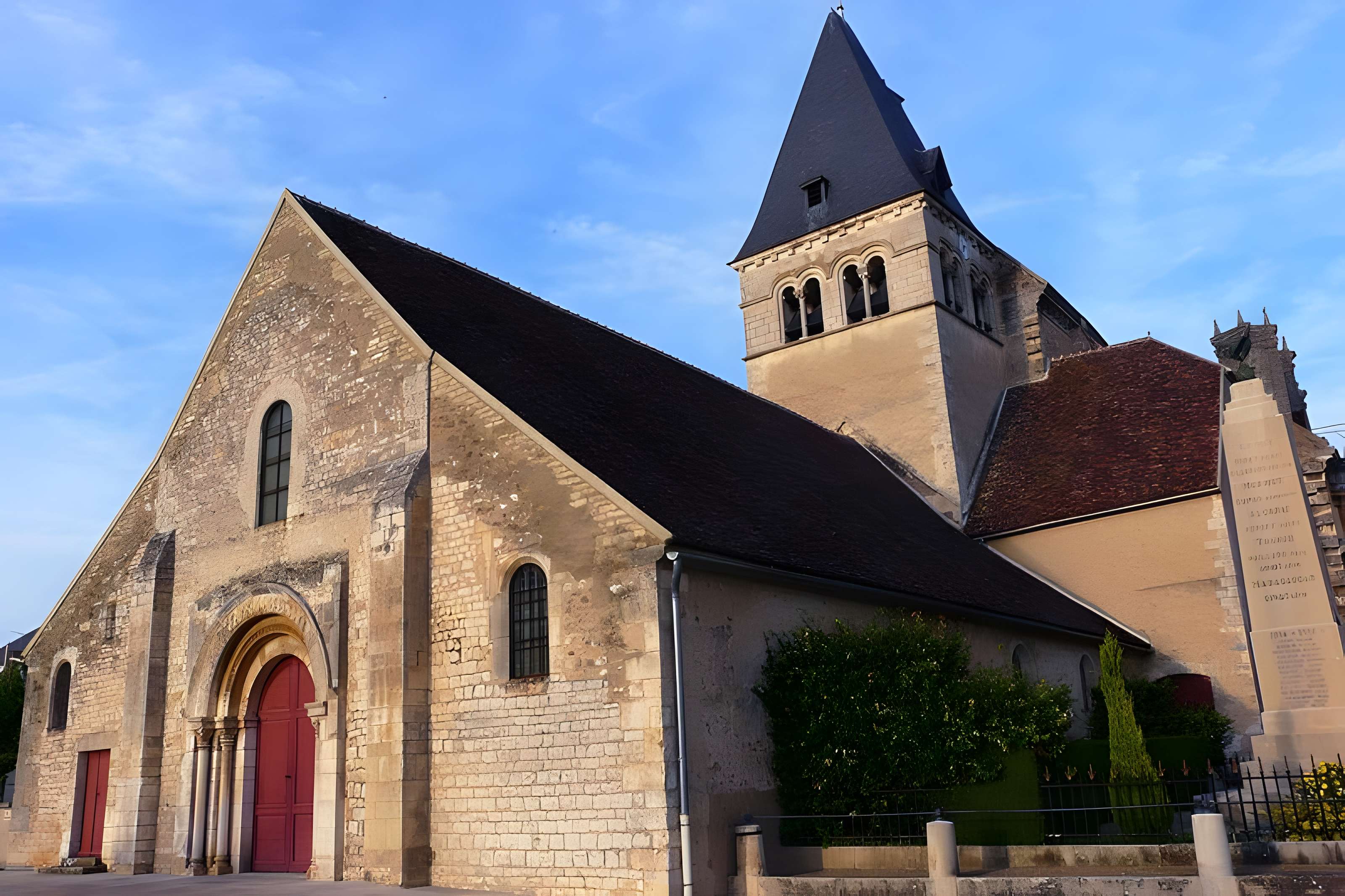 Église Saint-Pierre-et-Saint-Paul de Ligny-le-Châtel 