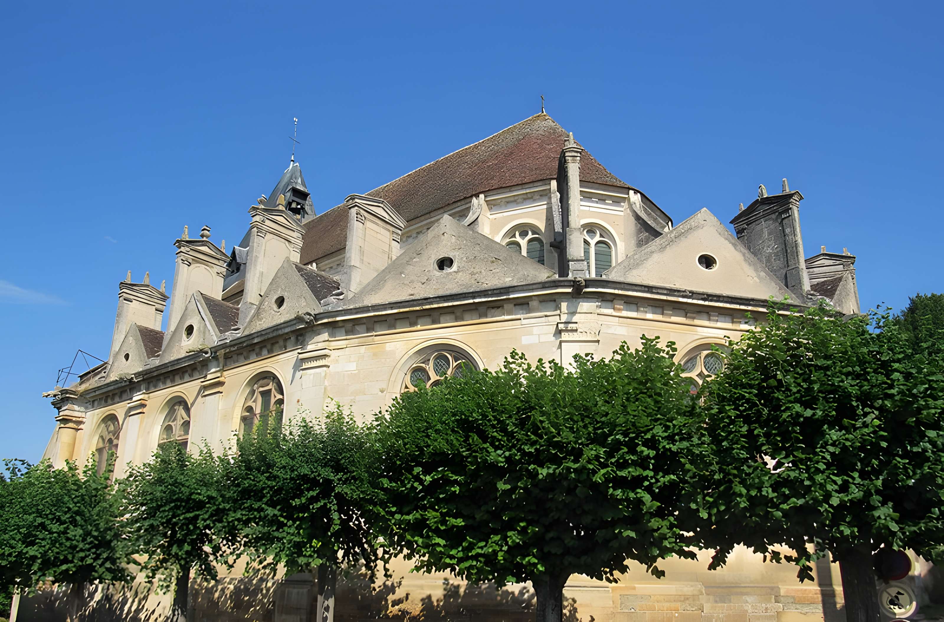 Église Saint-Pierre-et-Saint-Paul de Ligny-le-Châtel