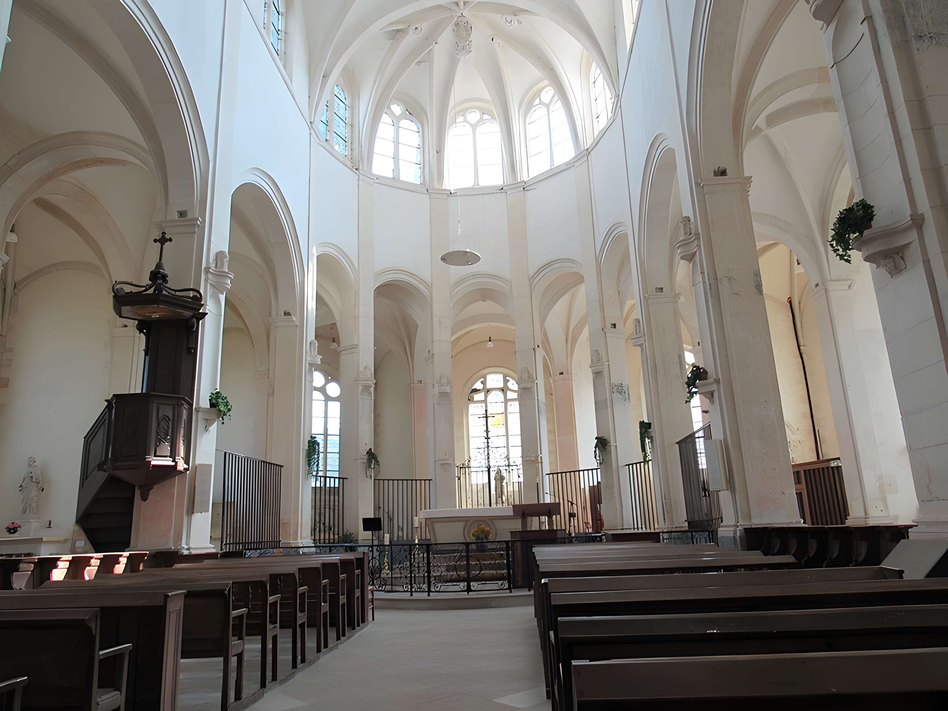 Église Saint-Pierre-et-Saint-Paul de Ligny-le-Châtel