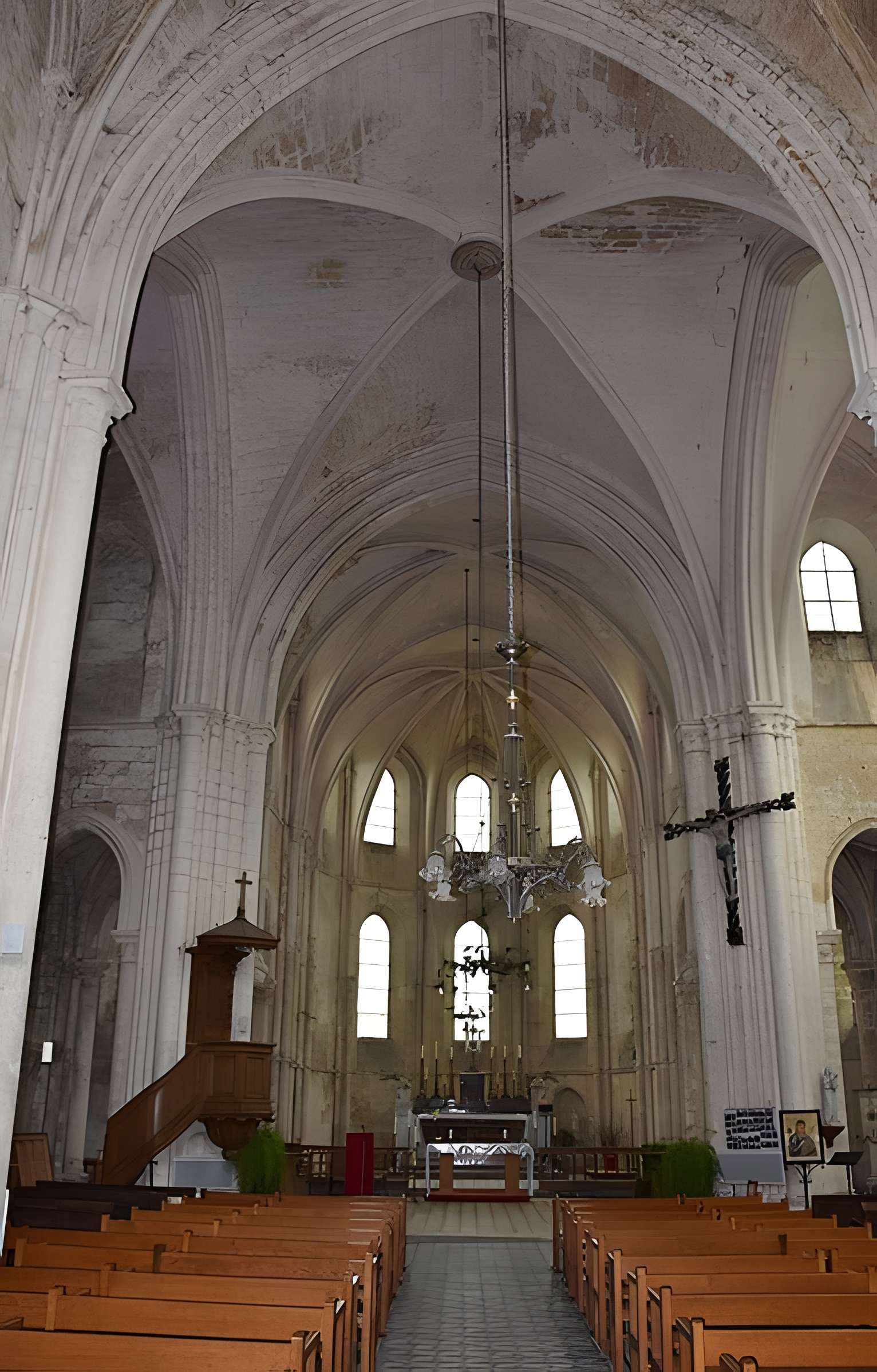 Église Saint-Pierre-et-Saint-Paul de Mons-en-Laonnois