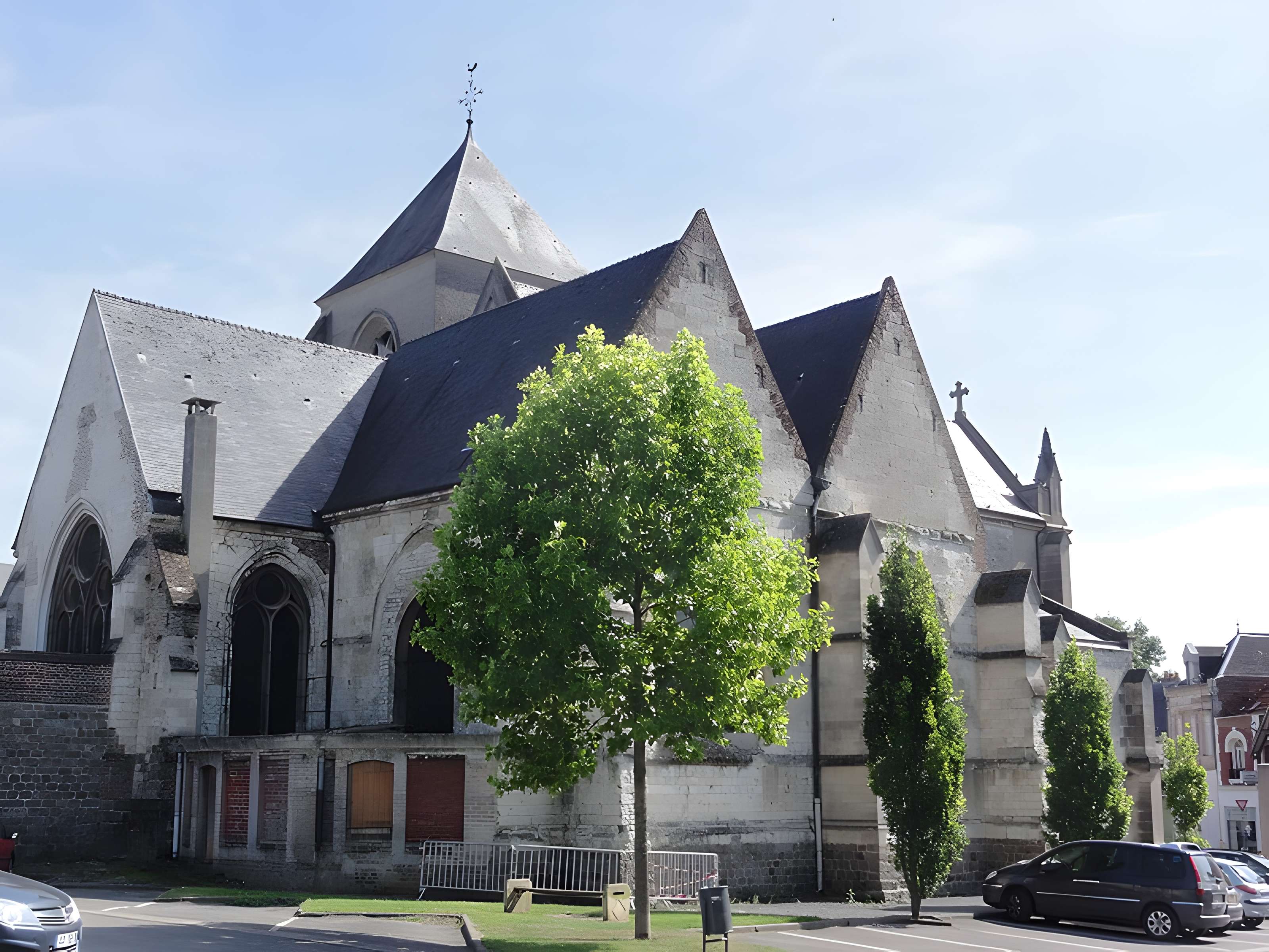 Église Saint-Pierre-et-Saint-Paul de Ribemont