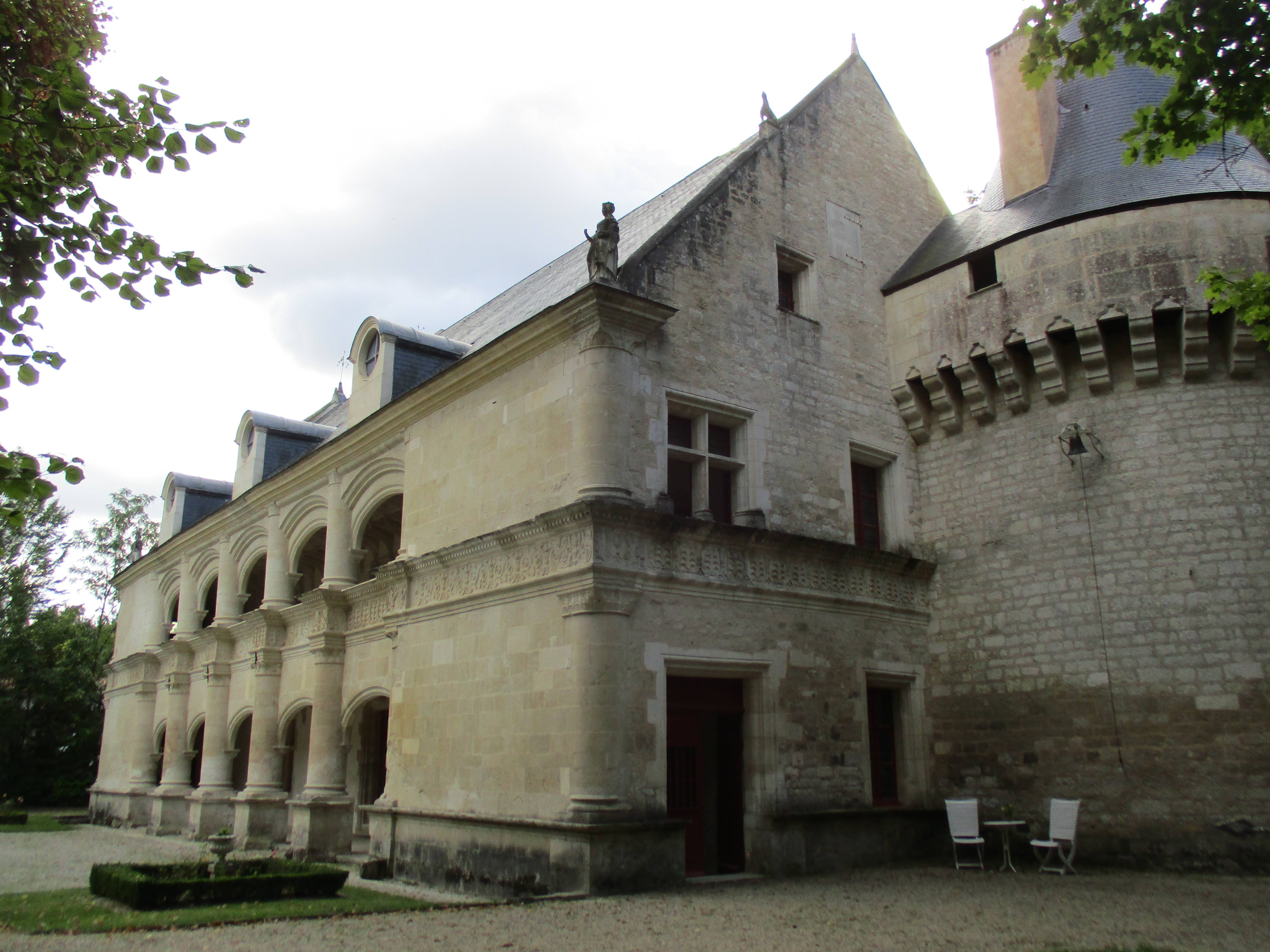 Photo de Château de Dampierre-sur-Boutonne